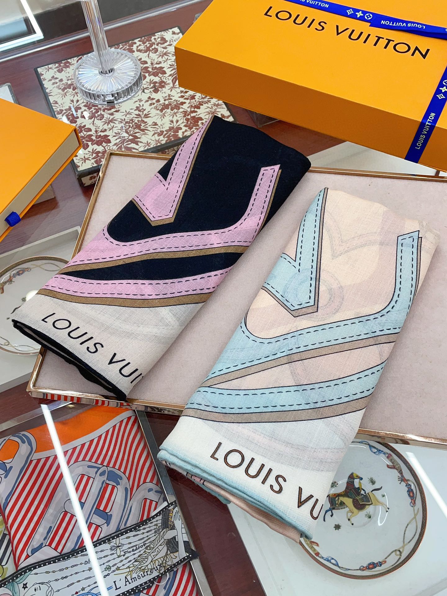 Streetwear Scarf LV 328839 size:140*140cm - vstockx