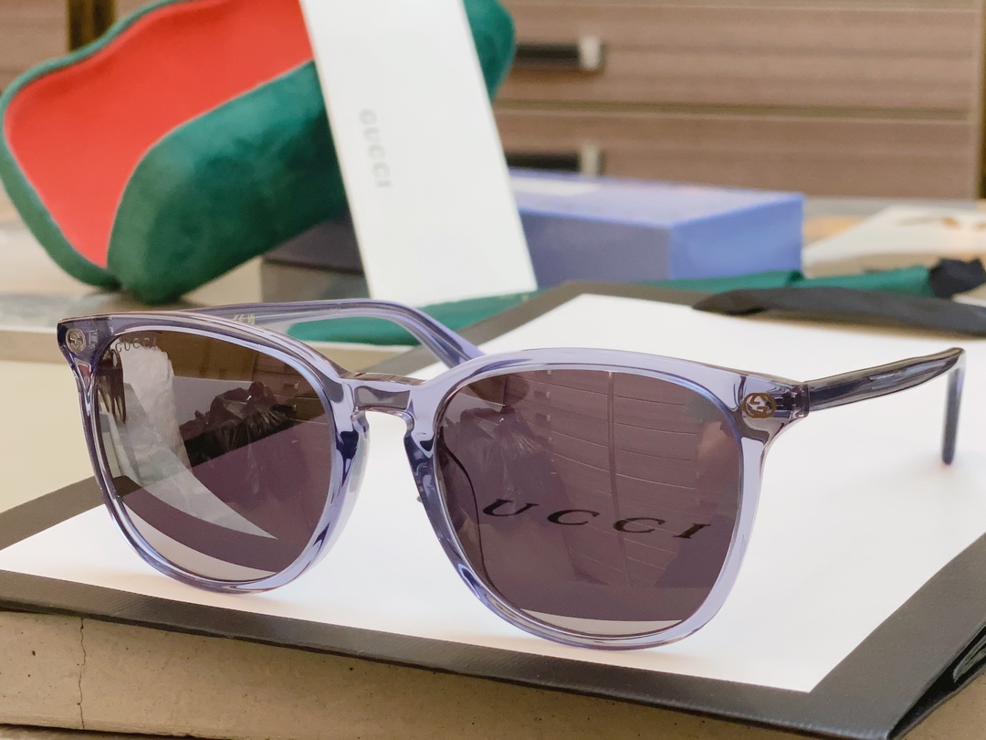 Sunglasses Gucci GG0154S size:53 19-150 - vstockx