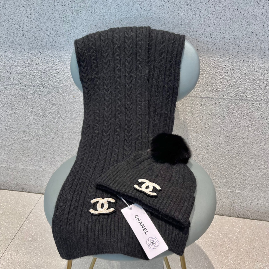 Hat & Scarf Chanel 5 - vstockx