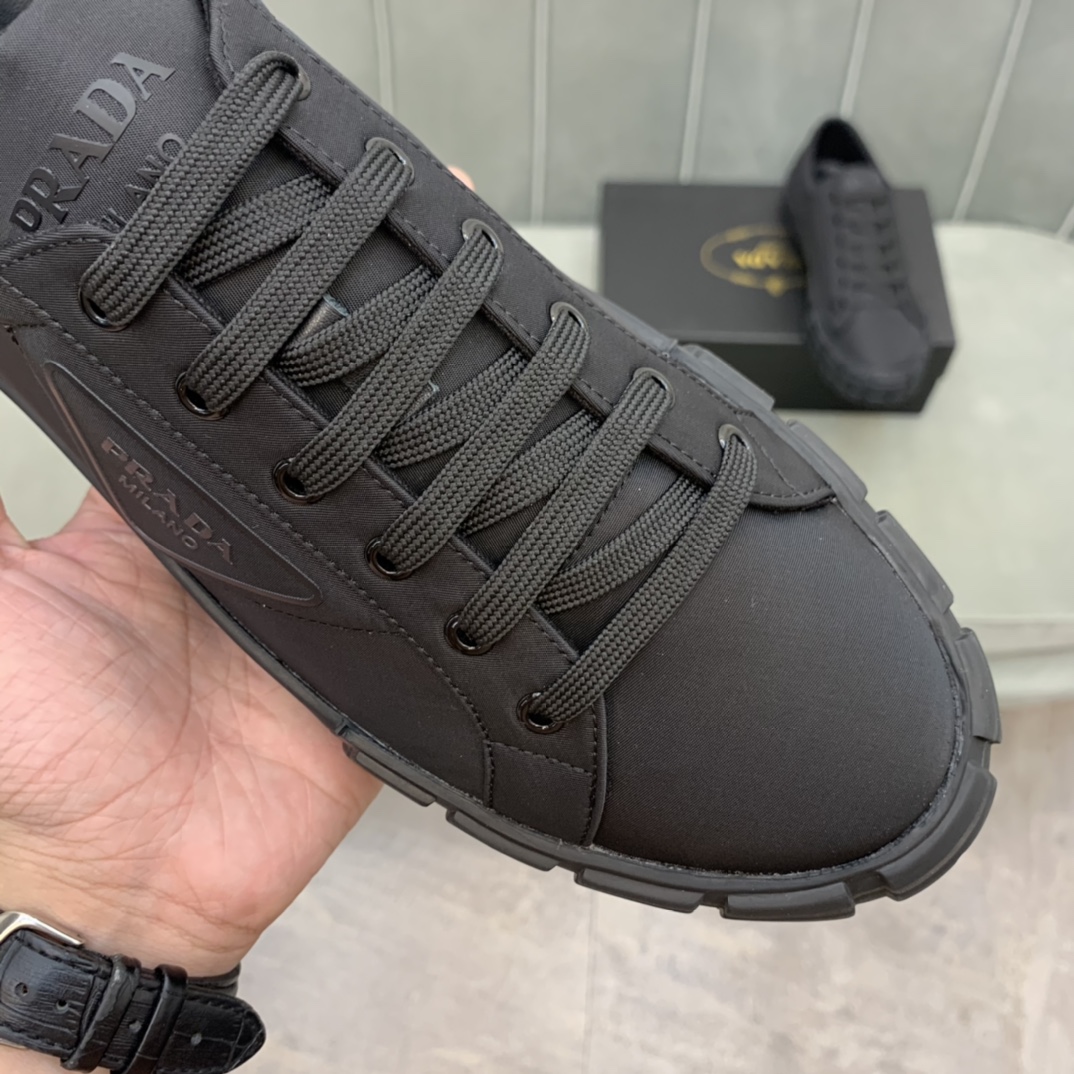 Prada Wheel Cassetta sneaker 6 - vstockx