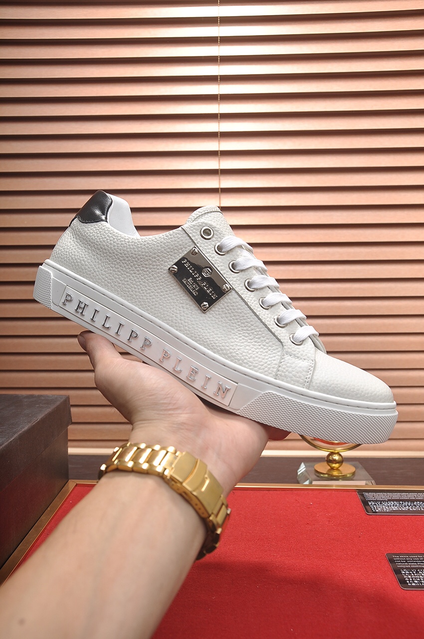 Philipp Plein Low Top Sneakers 23 - vstockx