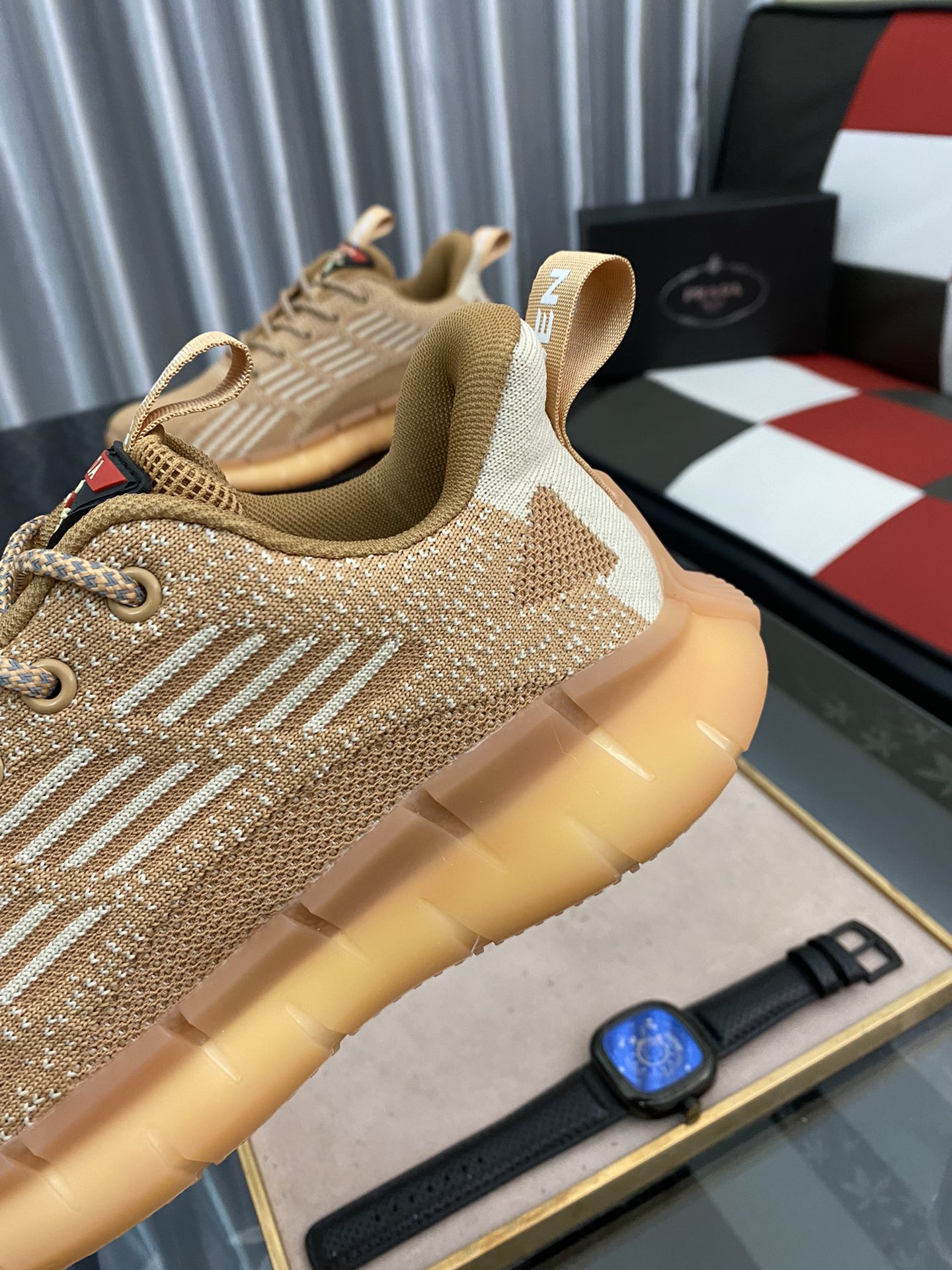 Prada Low Top sneaker 18 - vstockx