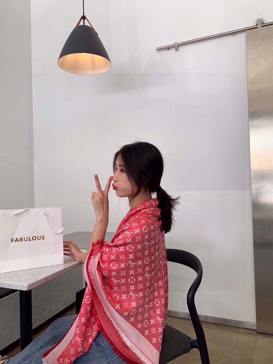 Streetwear Scarf LV 328944 SIZE:140*140cm - vstockx