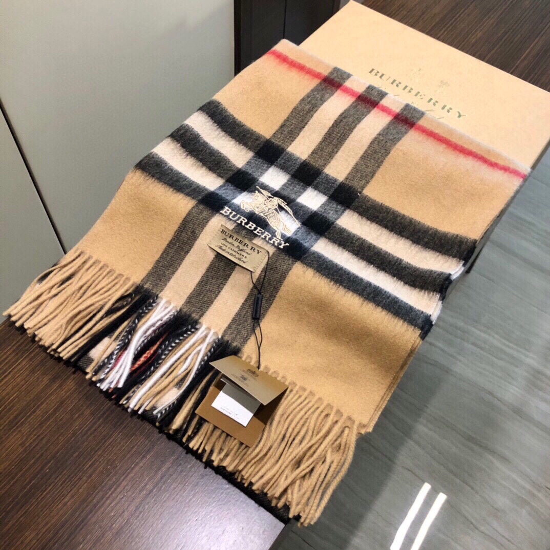 Streetwear Scarf Burberry 329074 size:70X200cm - vstockx