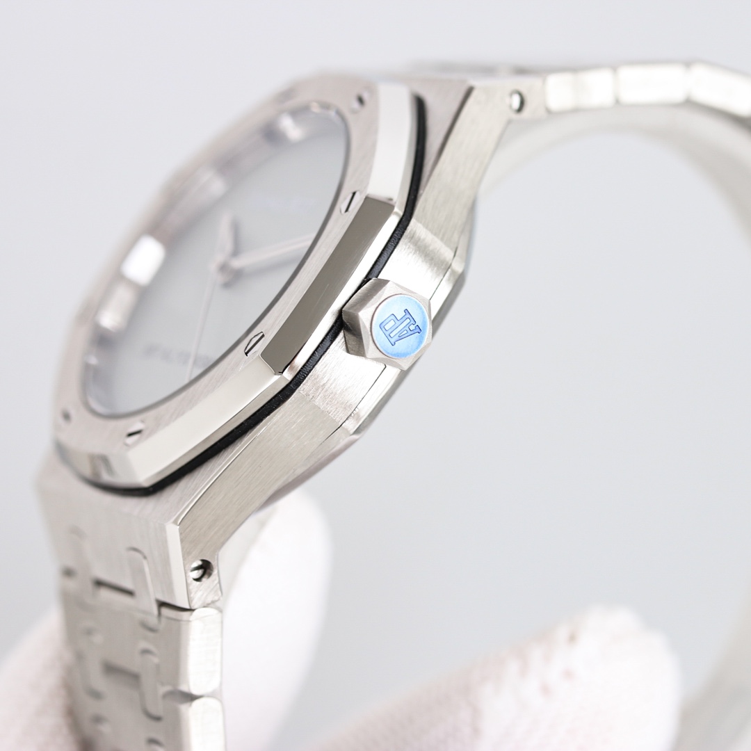 Watches AudemarsPiguet 15550ST 323151 size:37 mm - vstockx