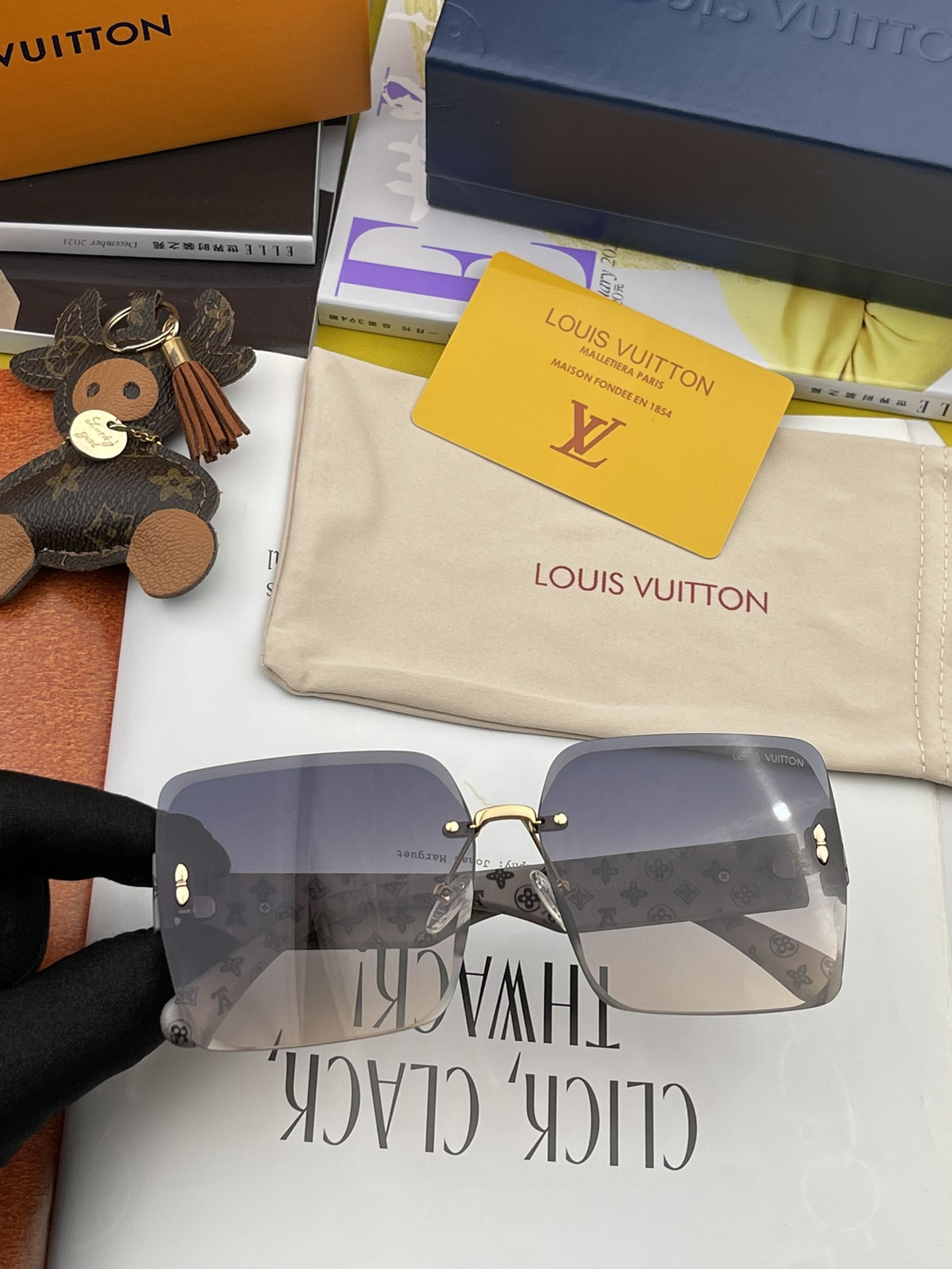 Sunglasses Louis Vuitton L1022 - vstockx