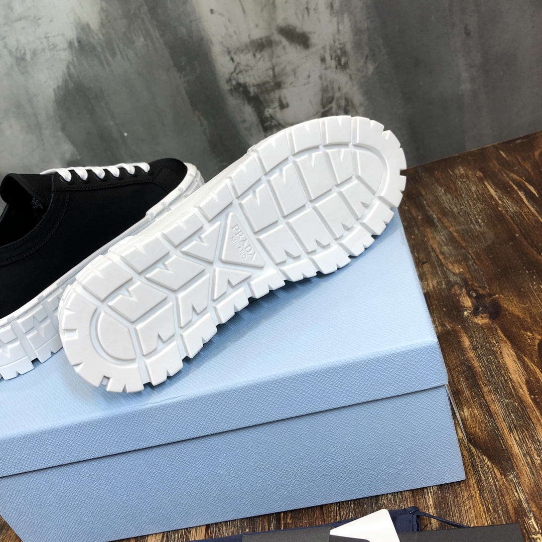 Prada Double Wheel sneaker 5 - vstockx