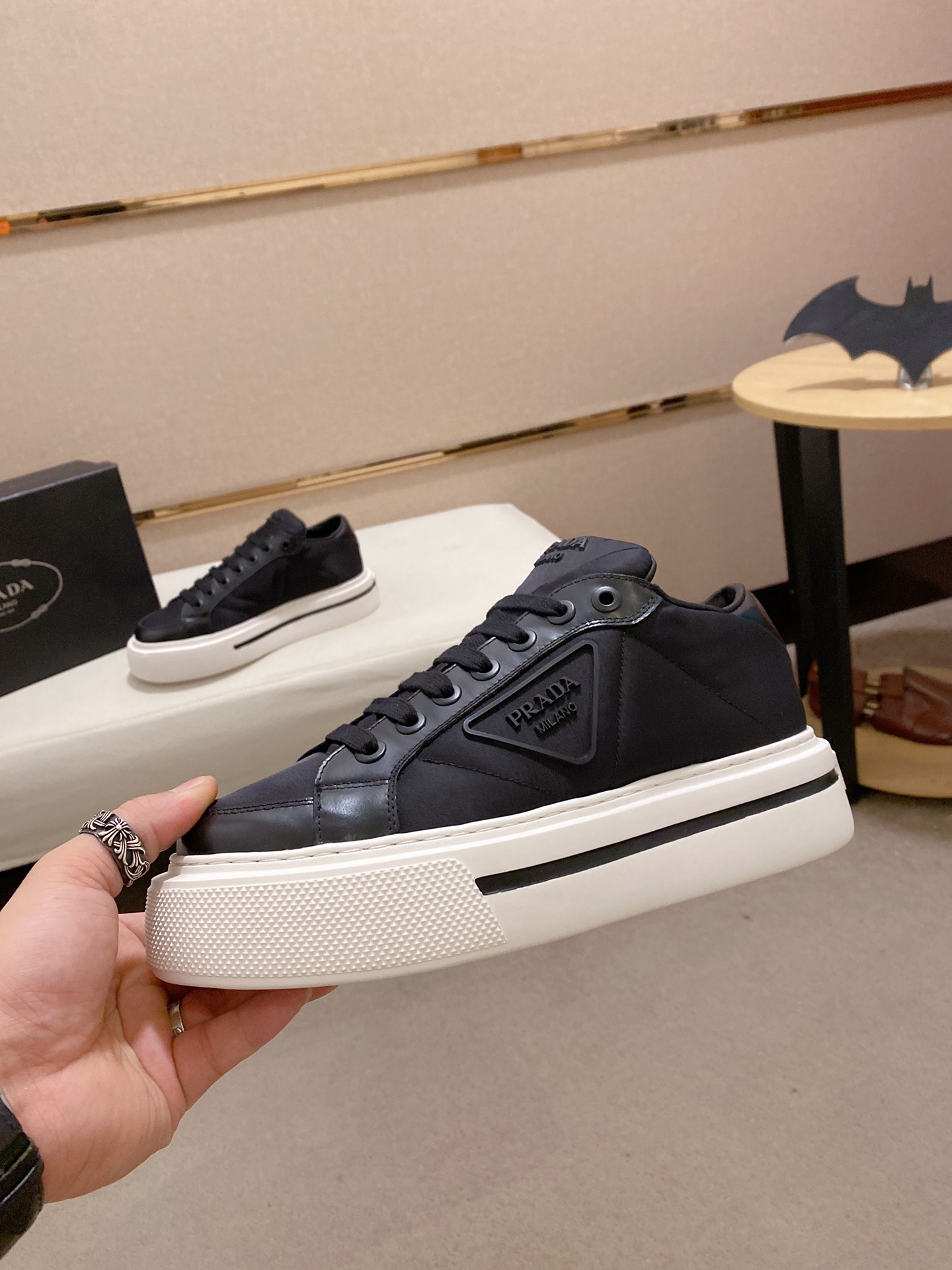 Prada Low Top sneaker 13 - vstockx