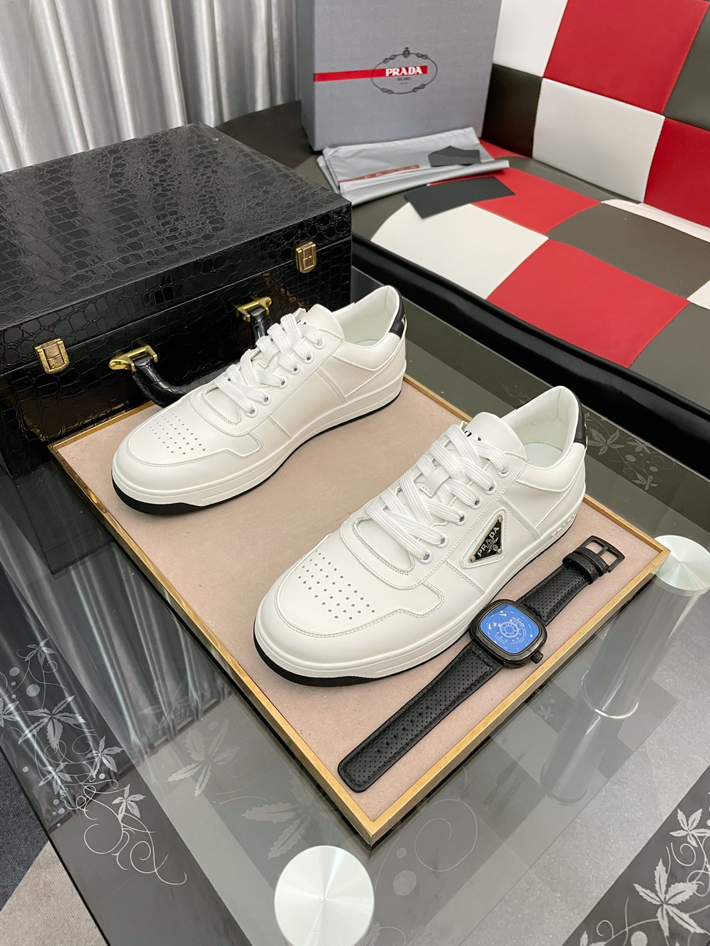 Prada Low Top sneaker 5 - vstockx