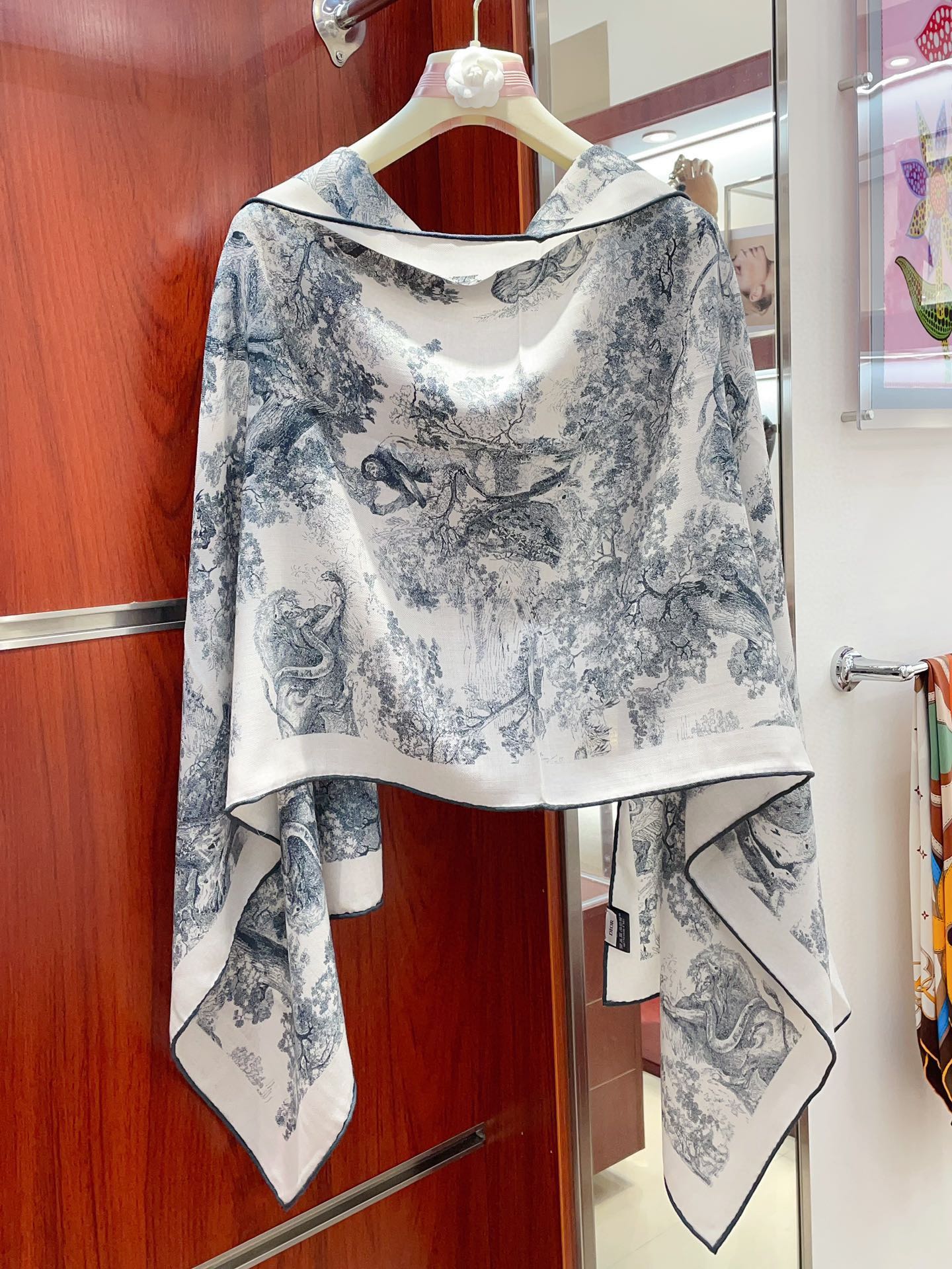 Streetwear Scarf Dior 328748 SIZE:60*180cm - vstockx