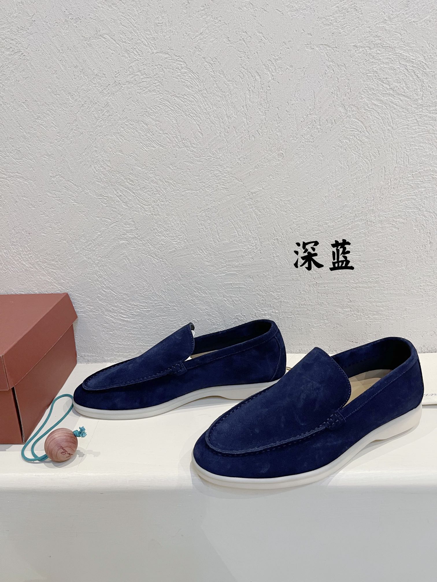 Loro Piana shoes 200 - vstockx