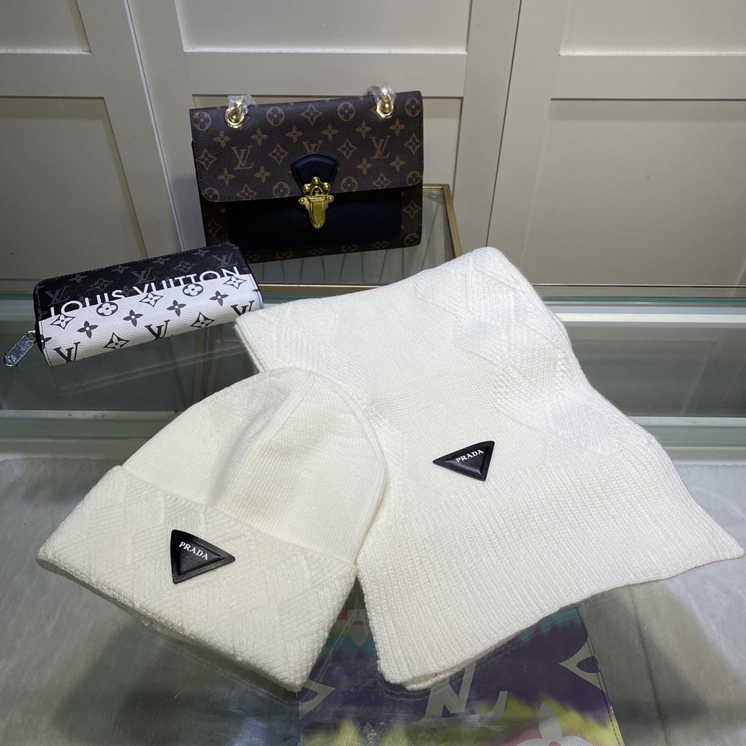 Hat & Scarf Prada 1 - vstockx