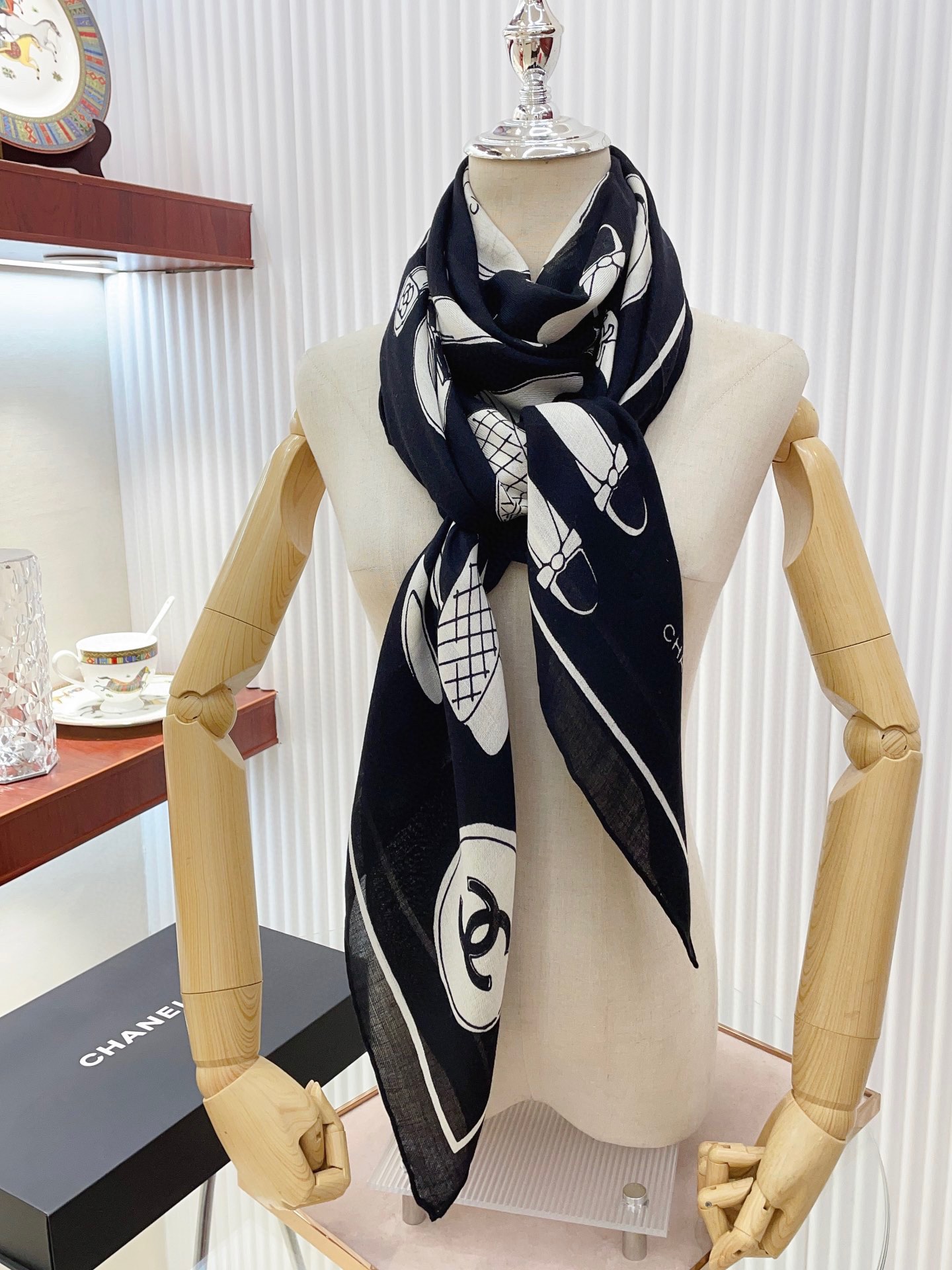 Streetwear Scarf CHANEL 328841 size:140*140cm - vstockx