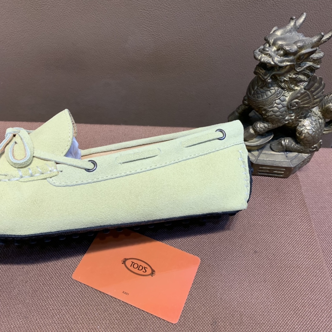 TOD'S Loafers 30 - vstockx