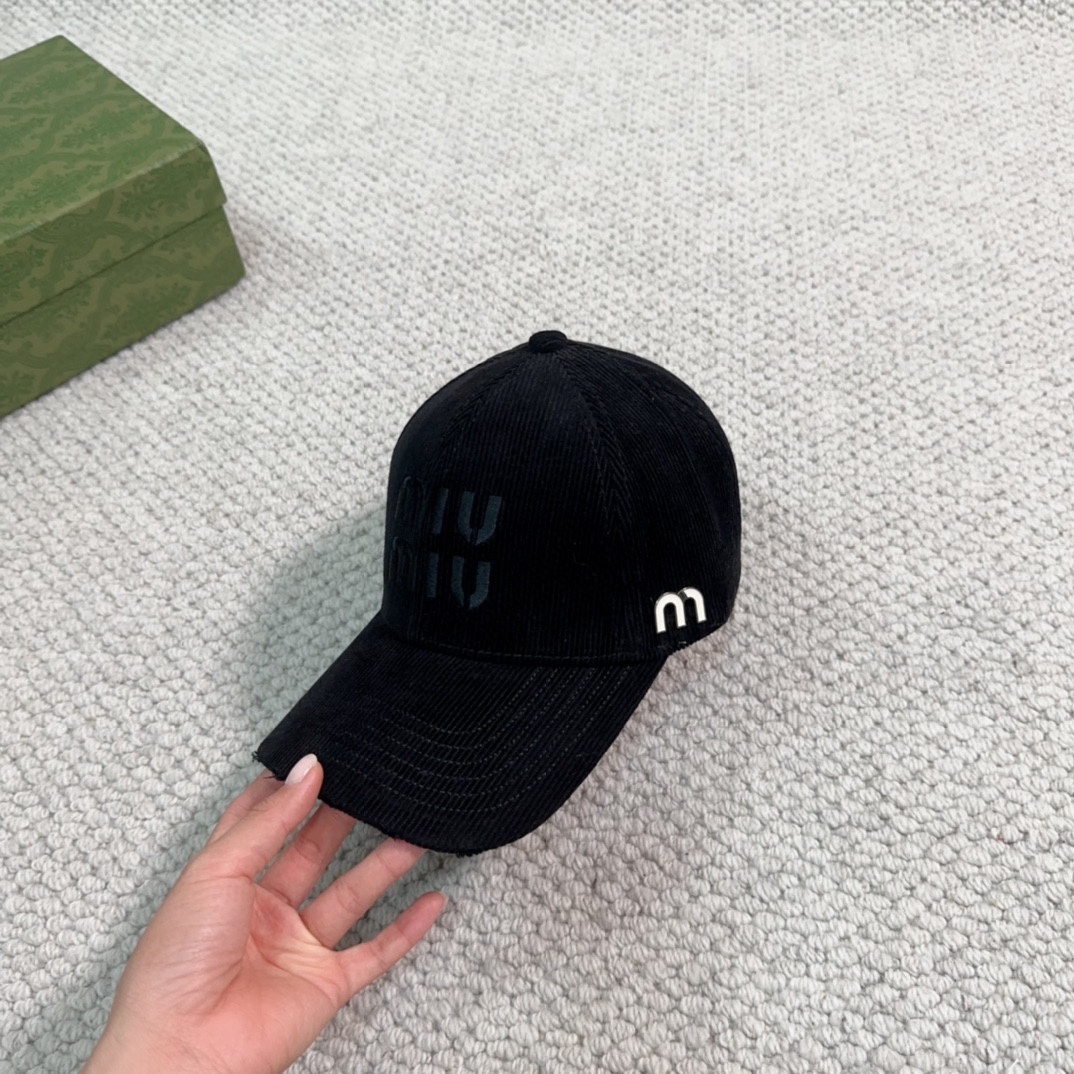 Streetwear Hat Miu 329310 - vstockx