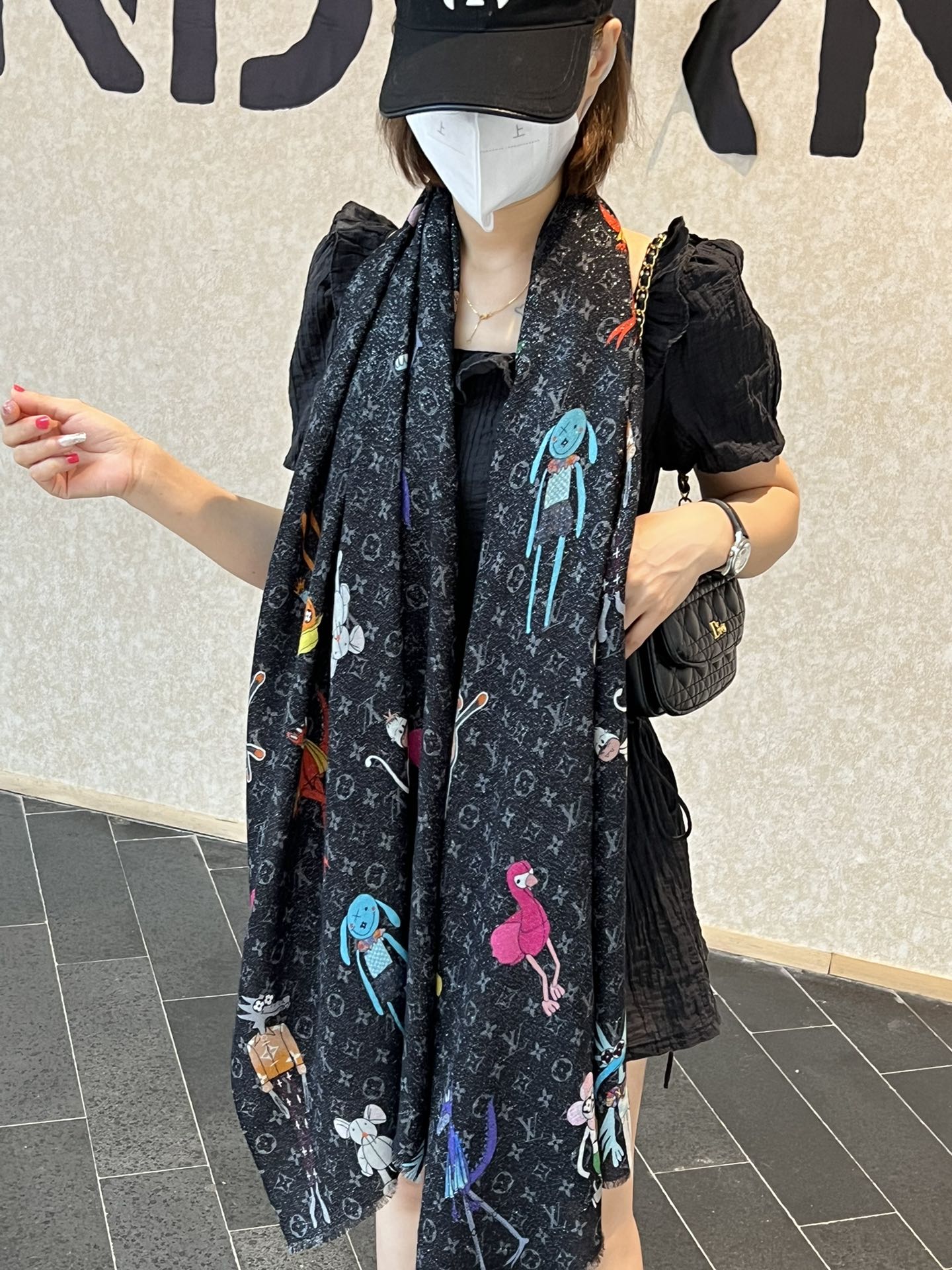 Streetwear Scarf LV 328991 SIZE:110*200cm - vstockx