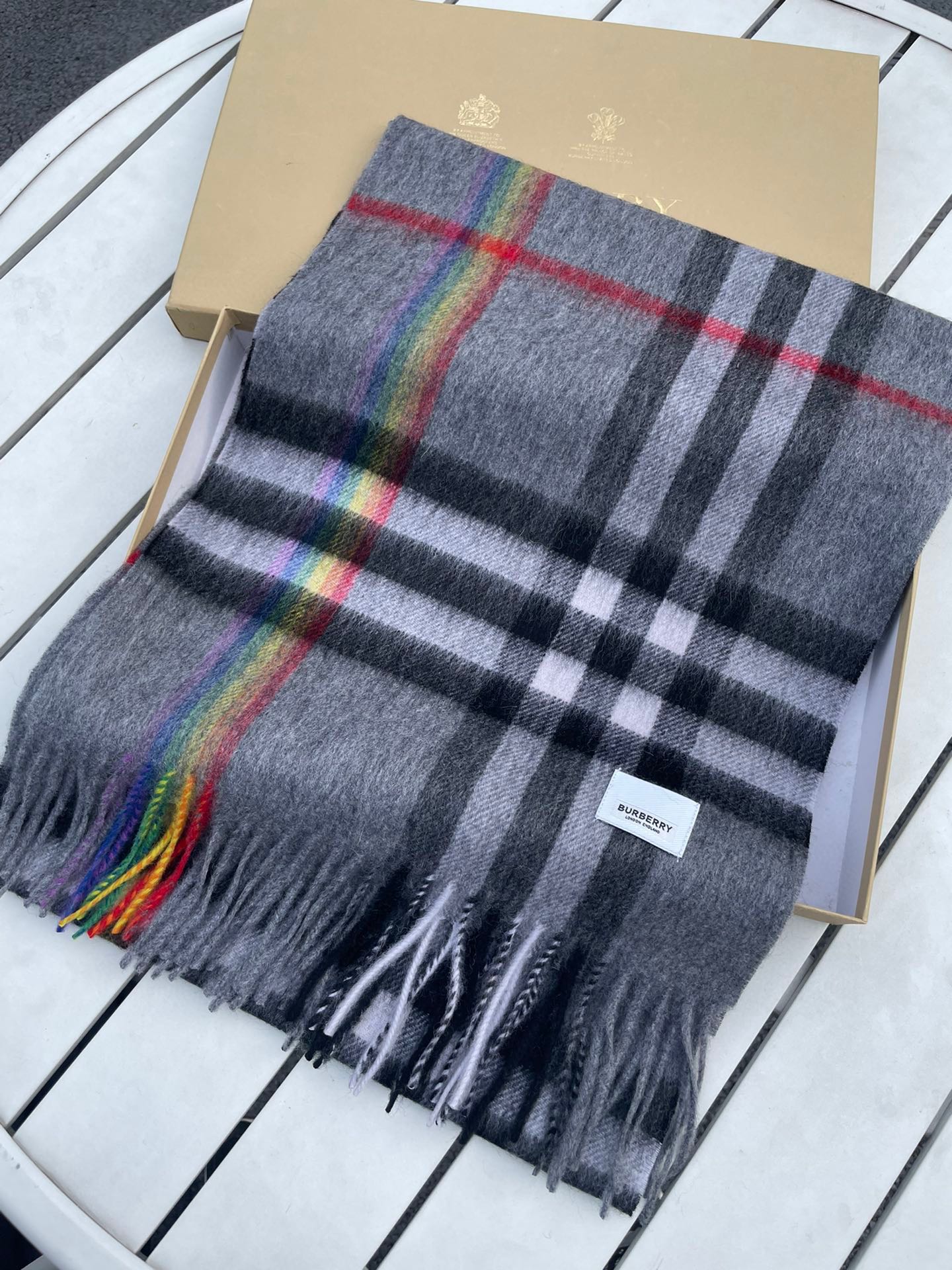 Streetwear Scarf Burberry 329096 SIZE:30*200cm - vstockx
