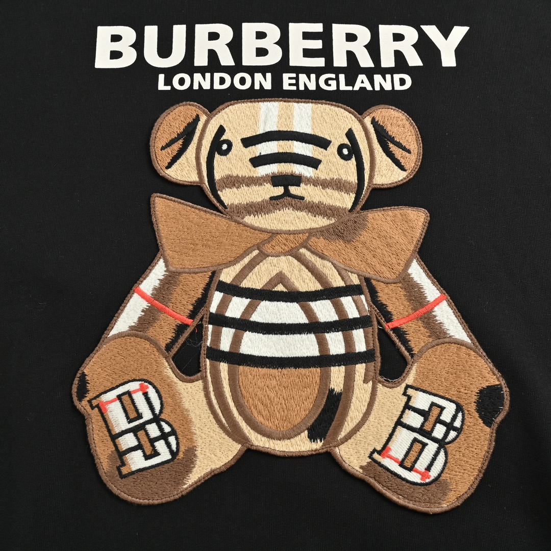 Clothes Burberry 818 - vstockx