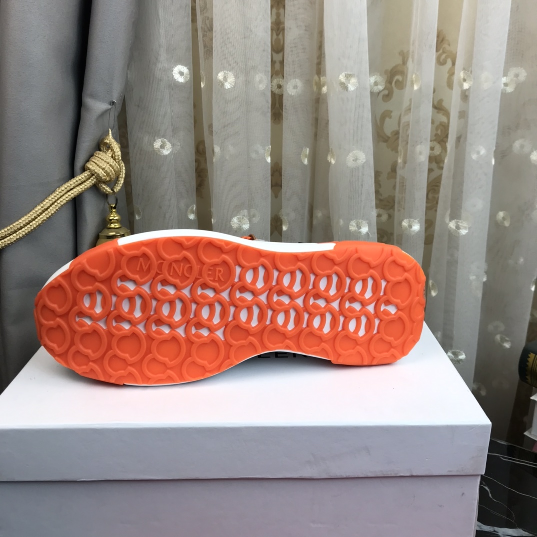 Moncler Compassor Sneaker 1 - vstockx