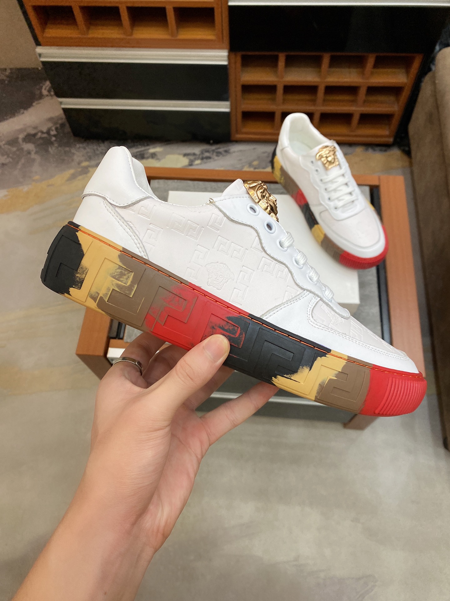 Versace Greca Sneaker 7 - vstockx