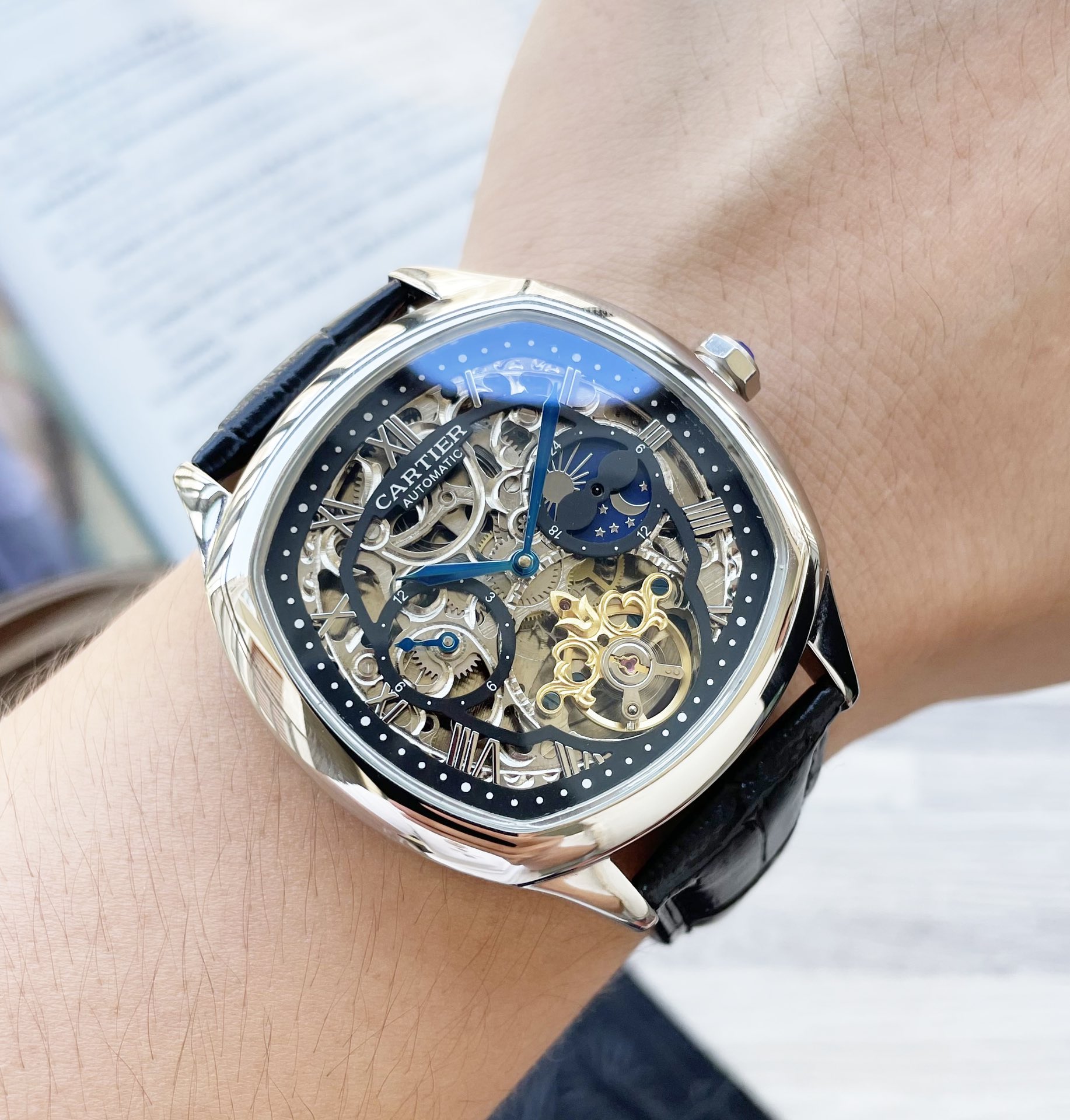 Watches Cartier 322168 size:42*12 mm - vstockx