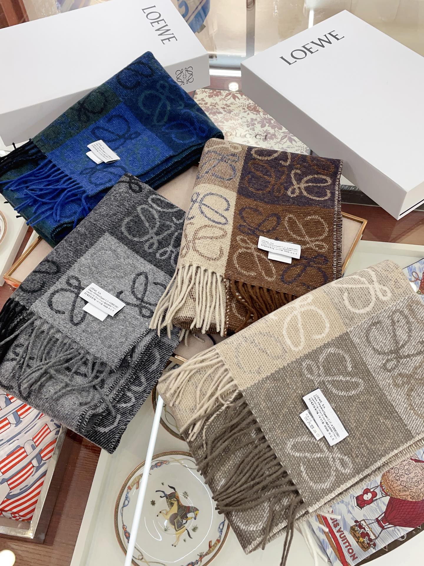 Streetwear Scarf Loewe 328729 SIZE:40x200cm - vstockx