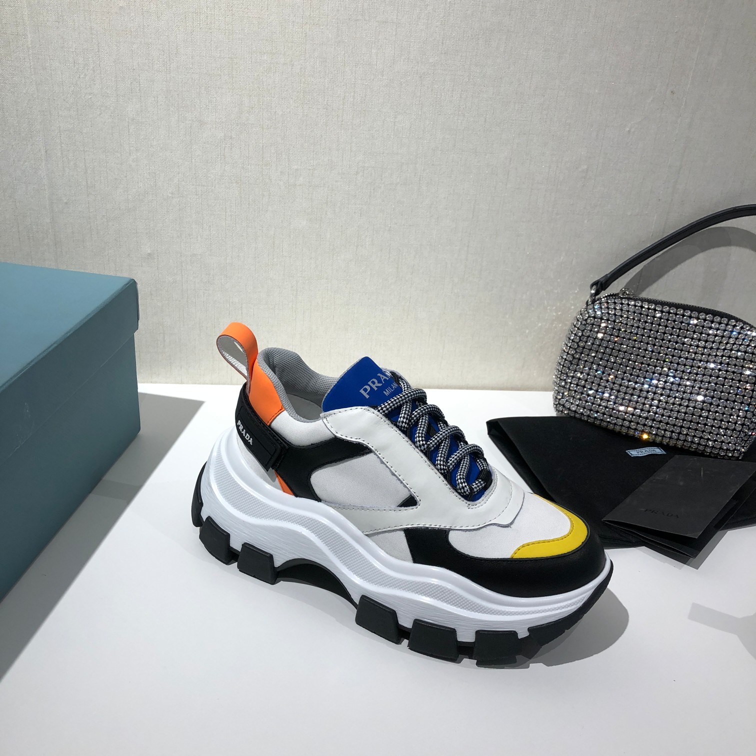 Prada Low Top sneaker 54 - vstockx