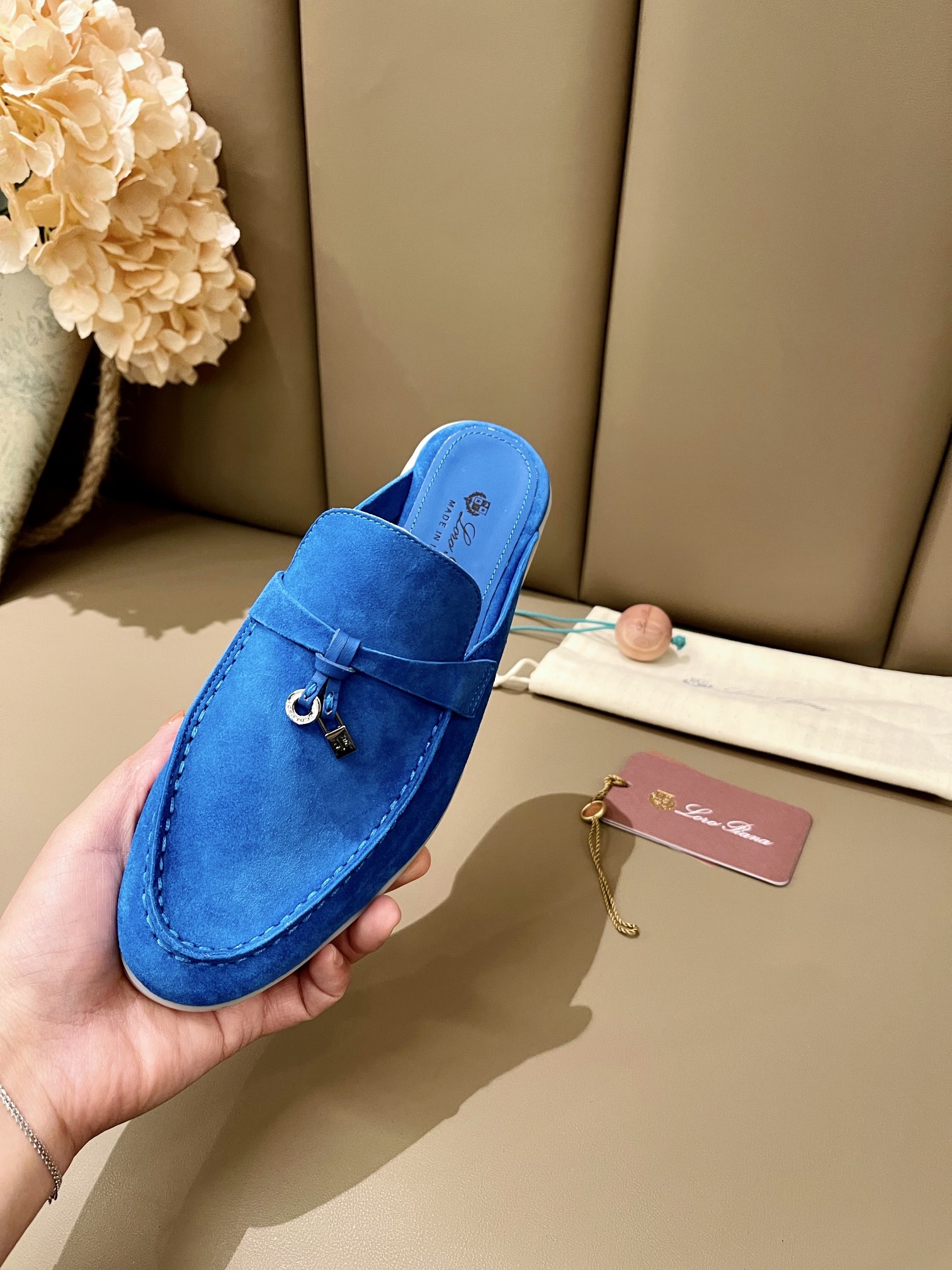 Loro Piana shoes 256 - vstockx