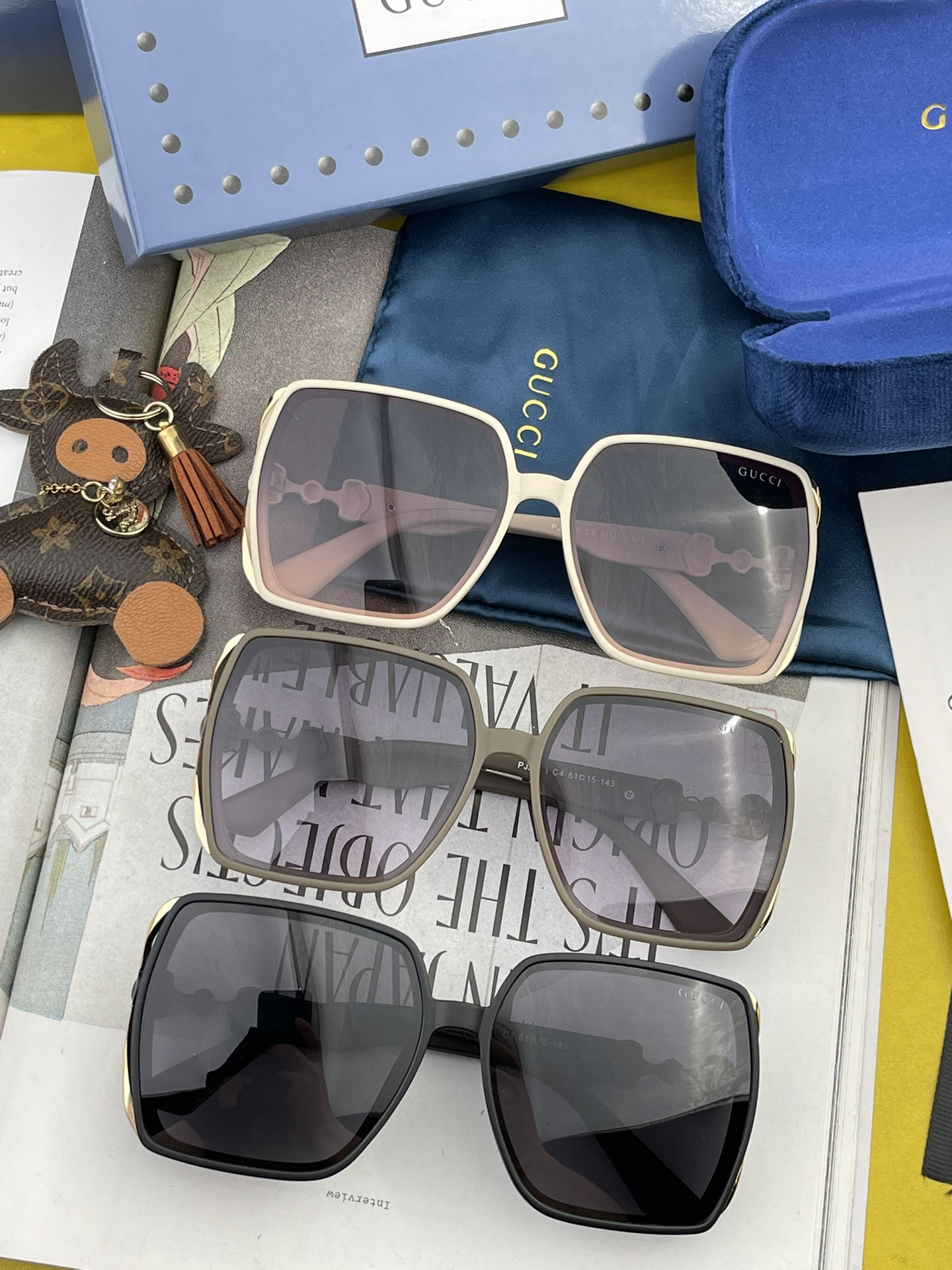 Sunglasses Gucci G6294 - vstockx