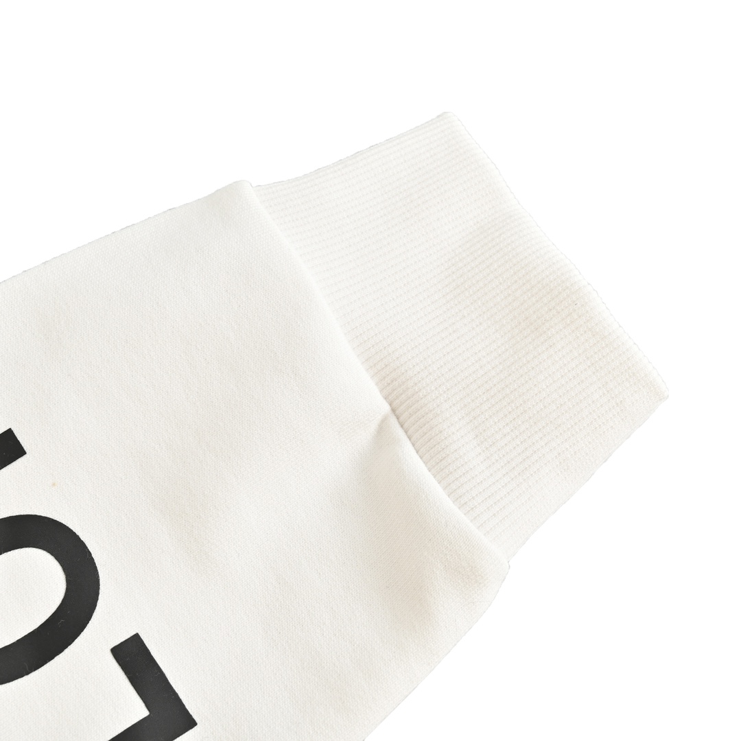 Clothes Burberry 825 - vstockx