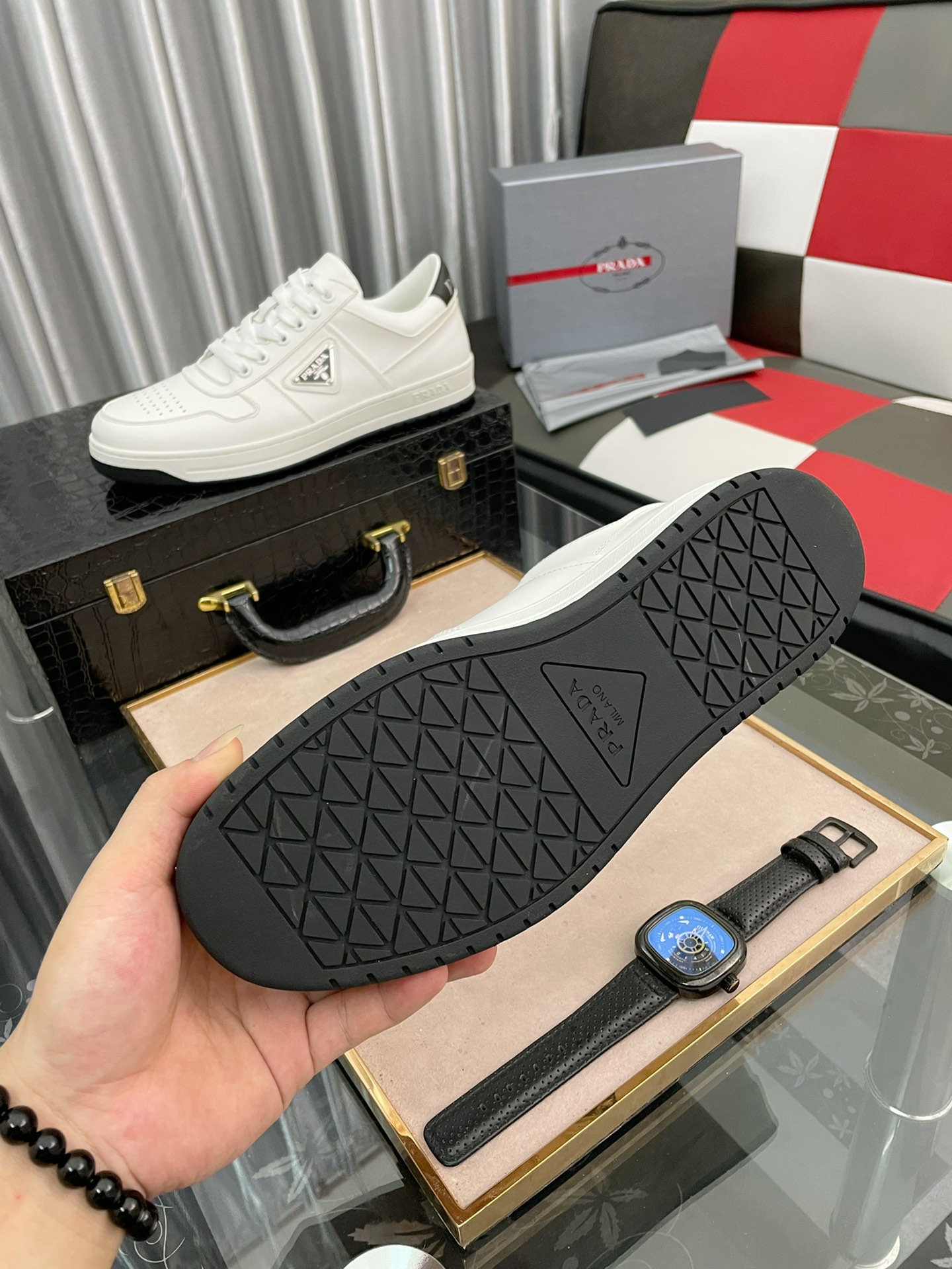 Prada Low Top sneaker 5 - vstockx