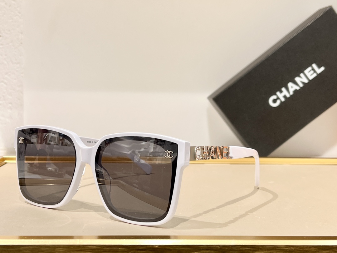 Sunglasses Chanel CH7258 SIZE:63 14-140 - vstockx