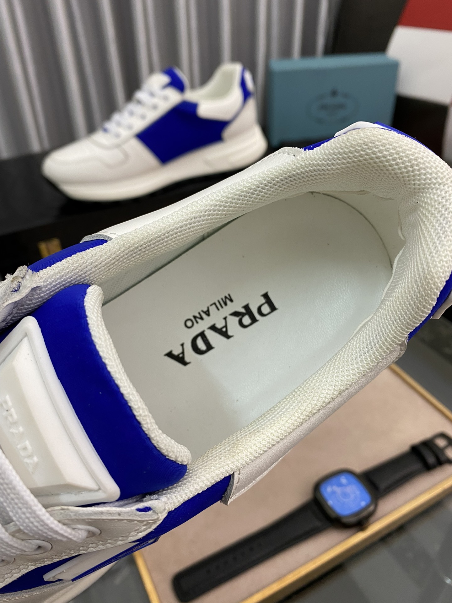 Prada Low Top sneaker 7 - vstockx