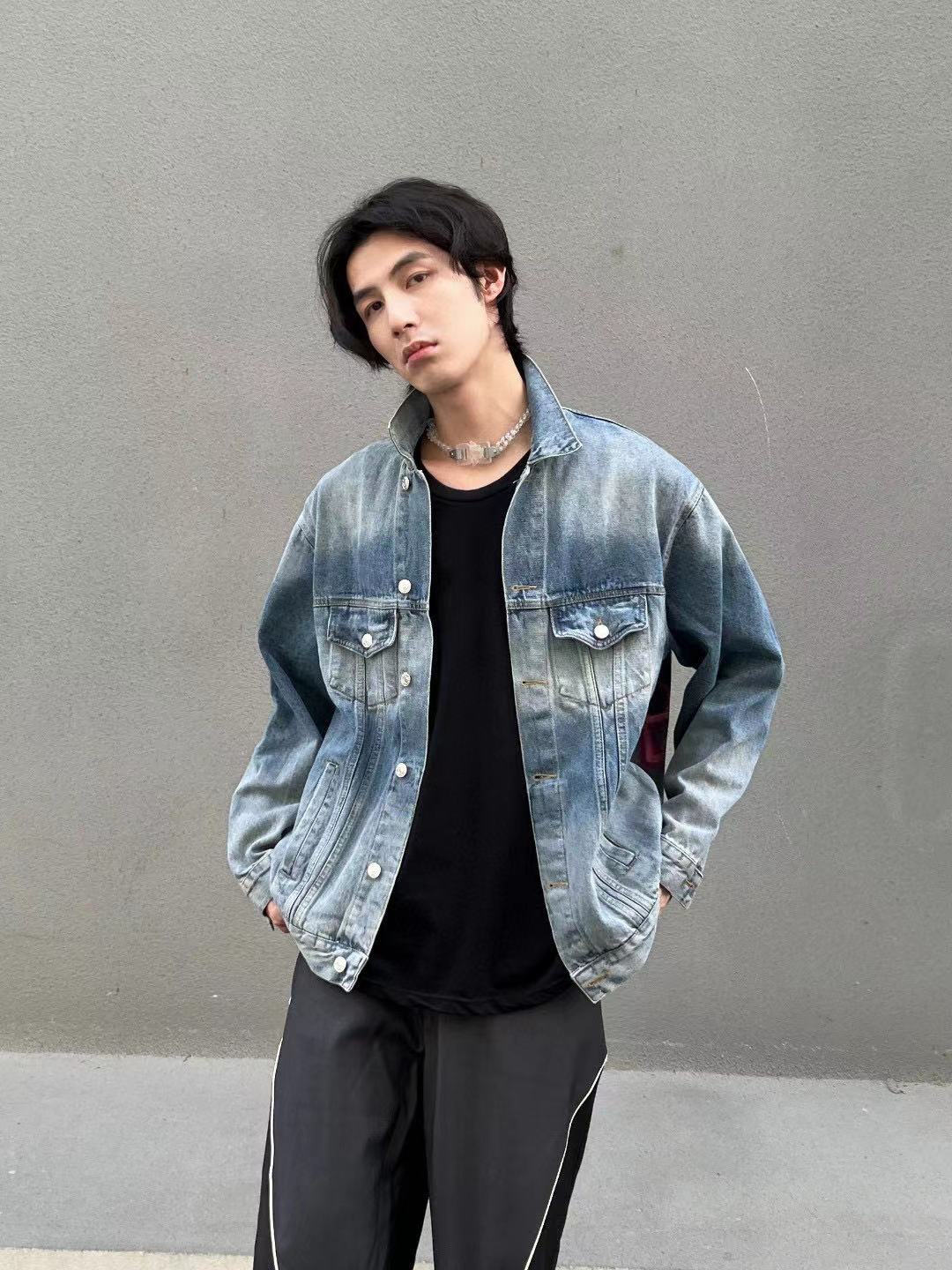 Clothes Balenciaga 135 - vstockx