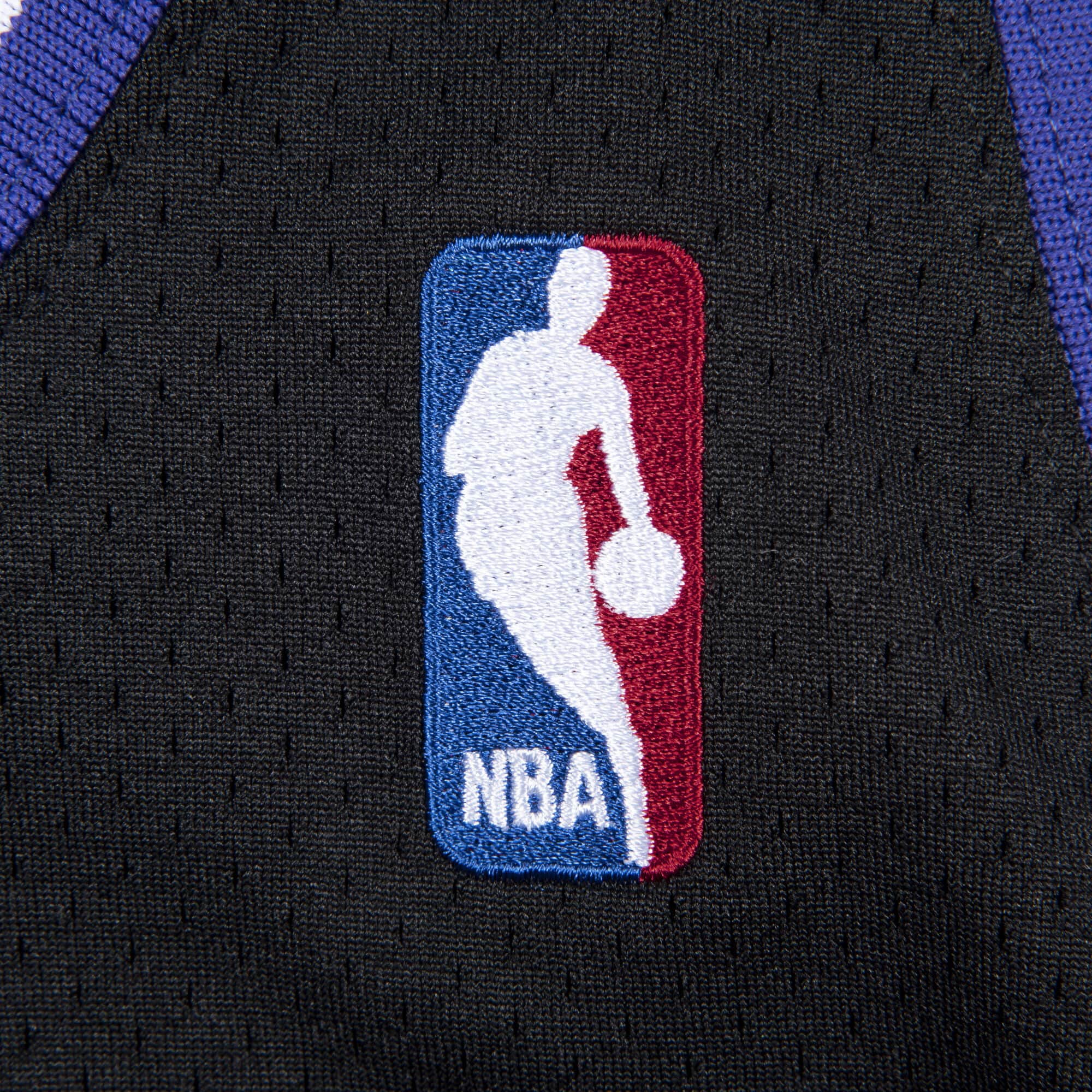 Authentic Jersey Sacramento Kings 1998-99 Chris Webber - vstockx
