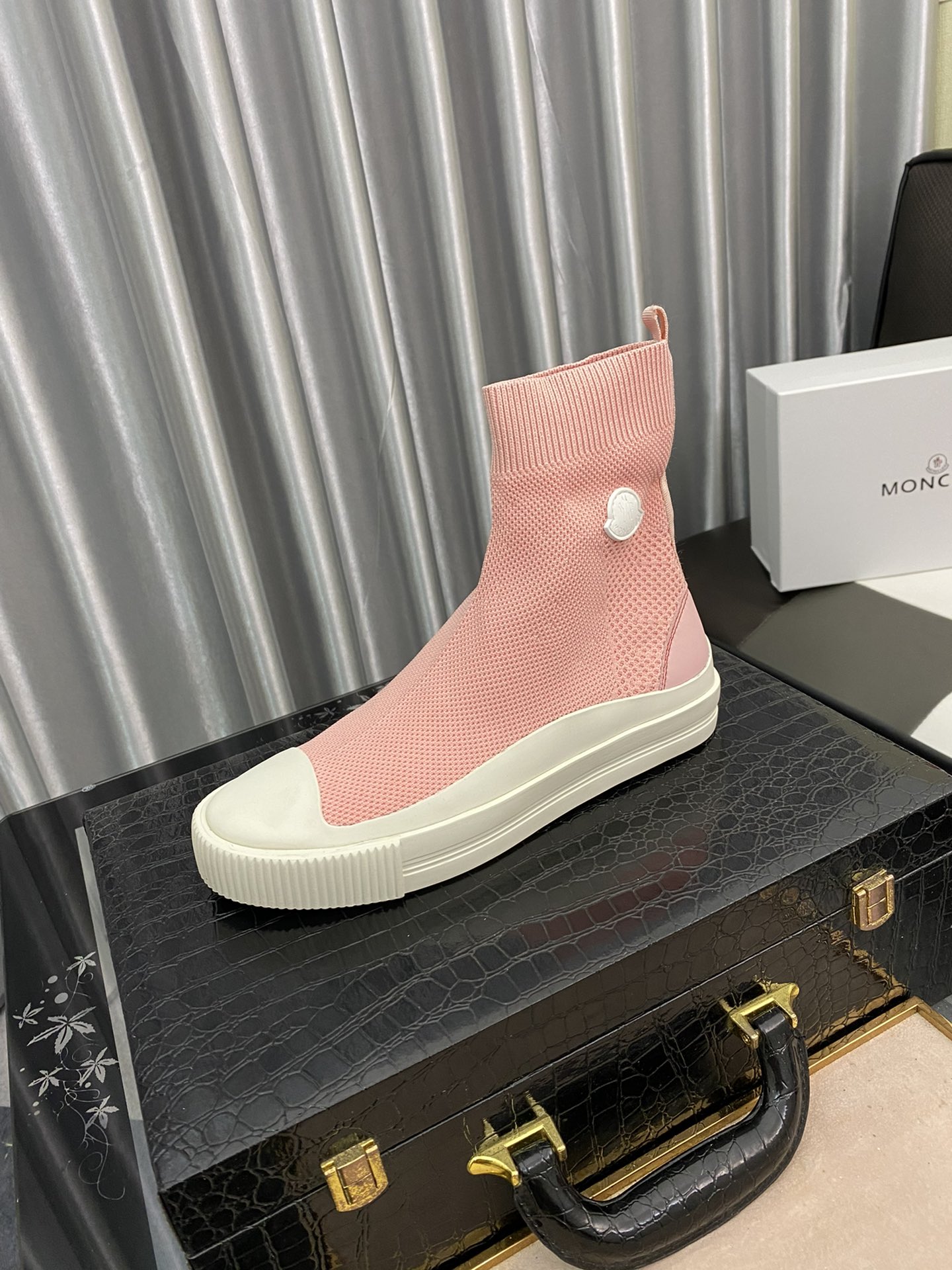 Moncler Socks Sneaker 4 - vstockx