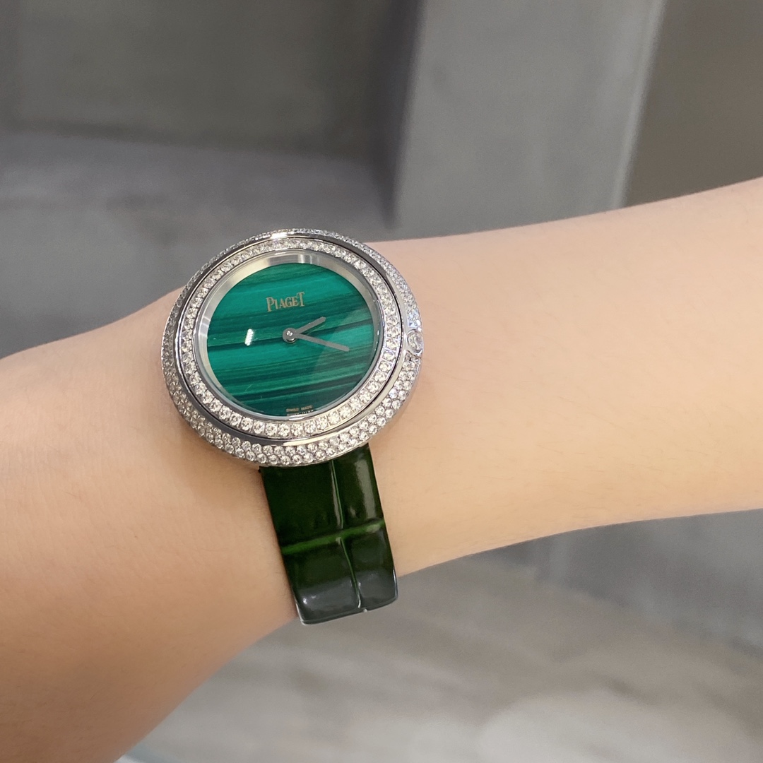 Watches PIAGET 322687 size:34*8 mm - vstockx