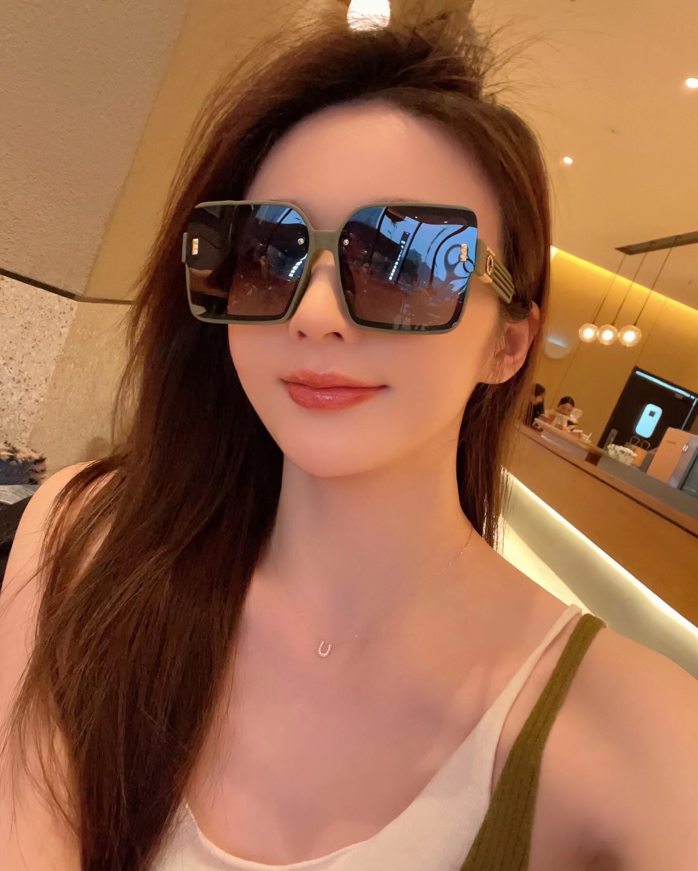 Sunglasses Gucci G1592 - vstockx