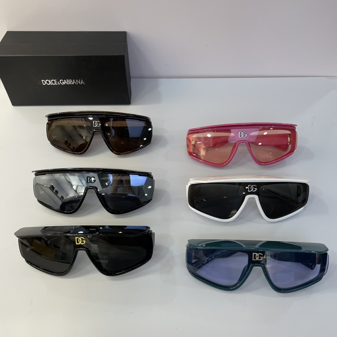 Sunglasses Dolce DG6177 - vstockx