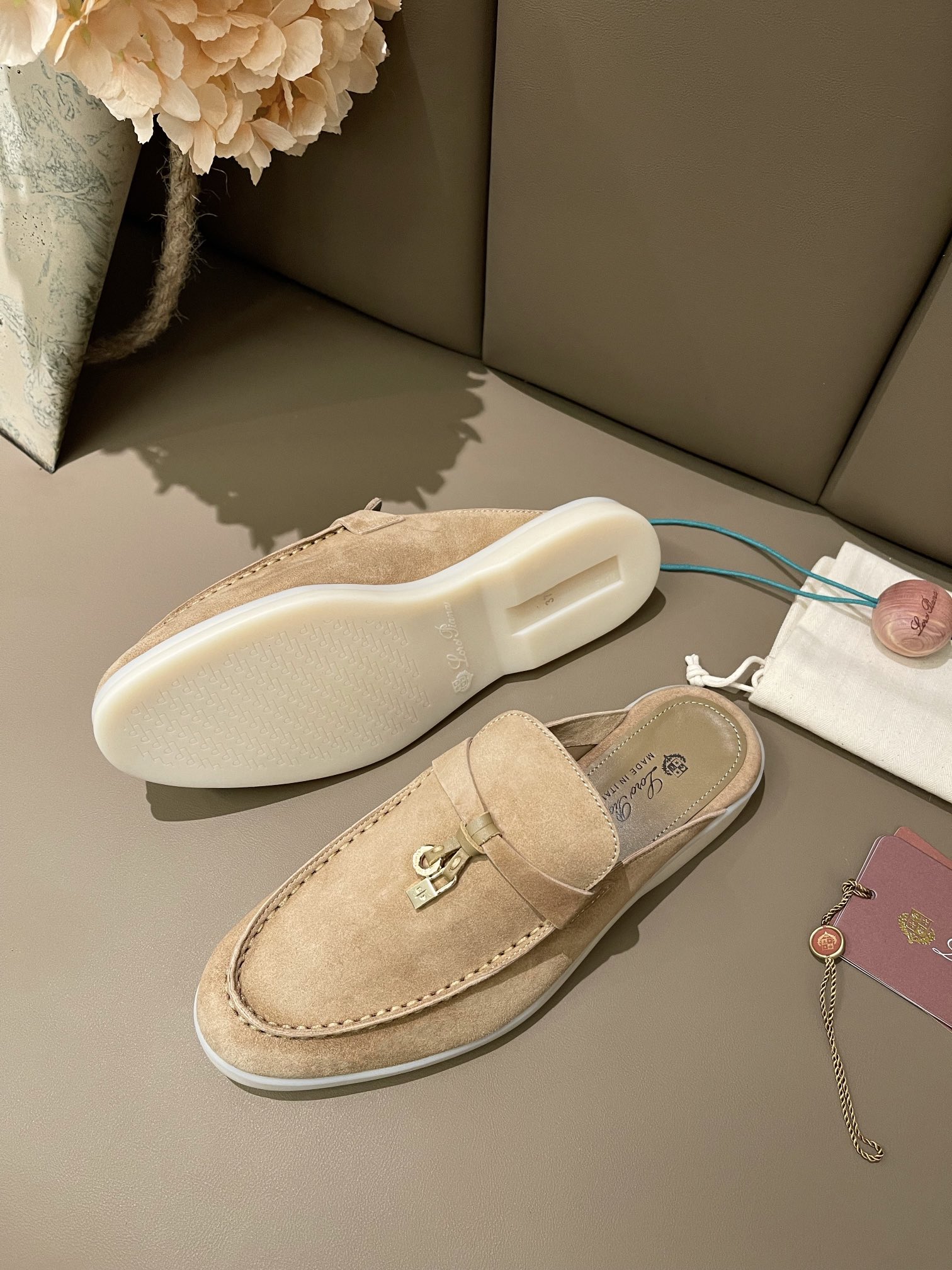 Loro Piana shoes 249 - vstockx