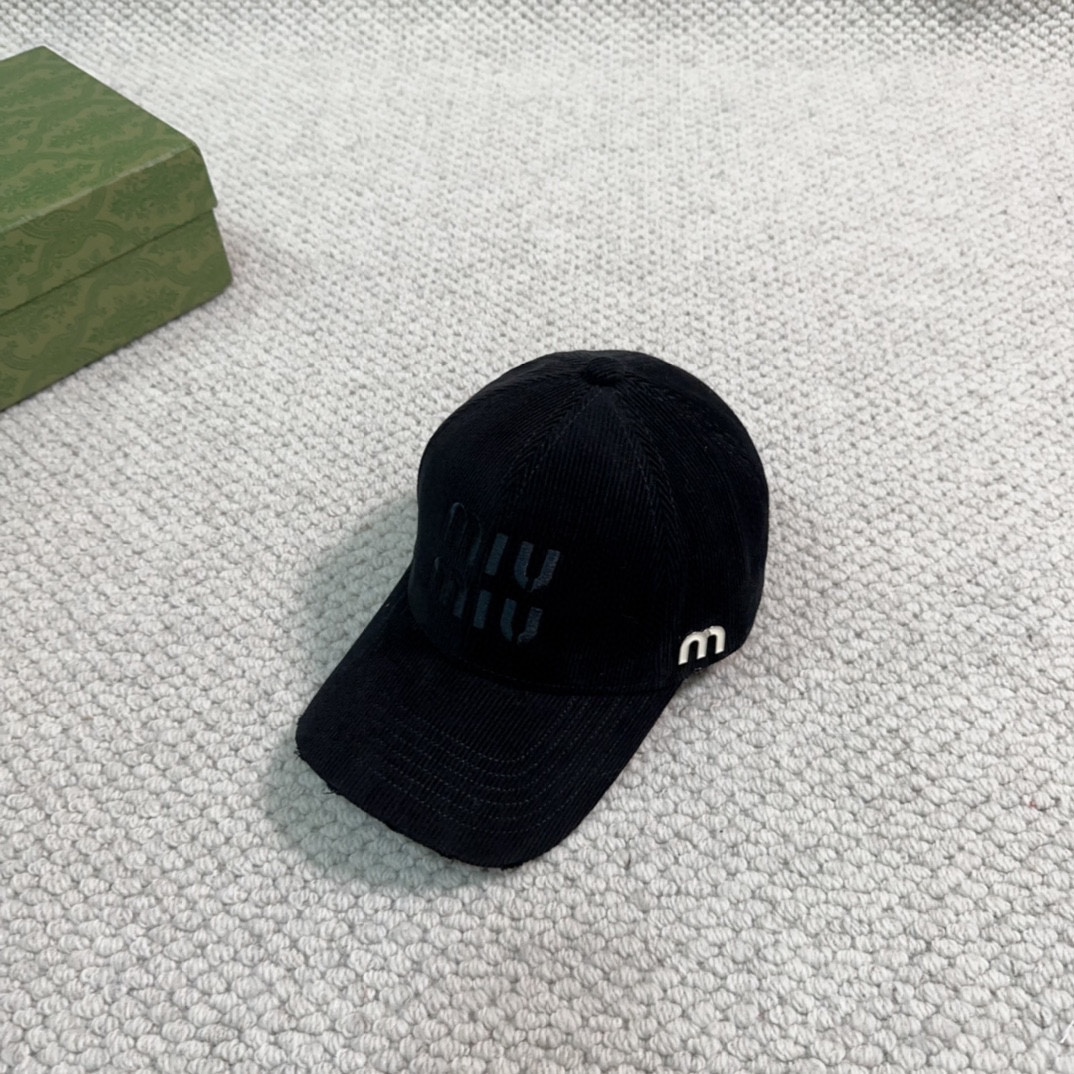 Streetwear Hat Miu 329310 - vstockx