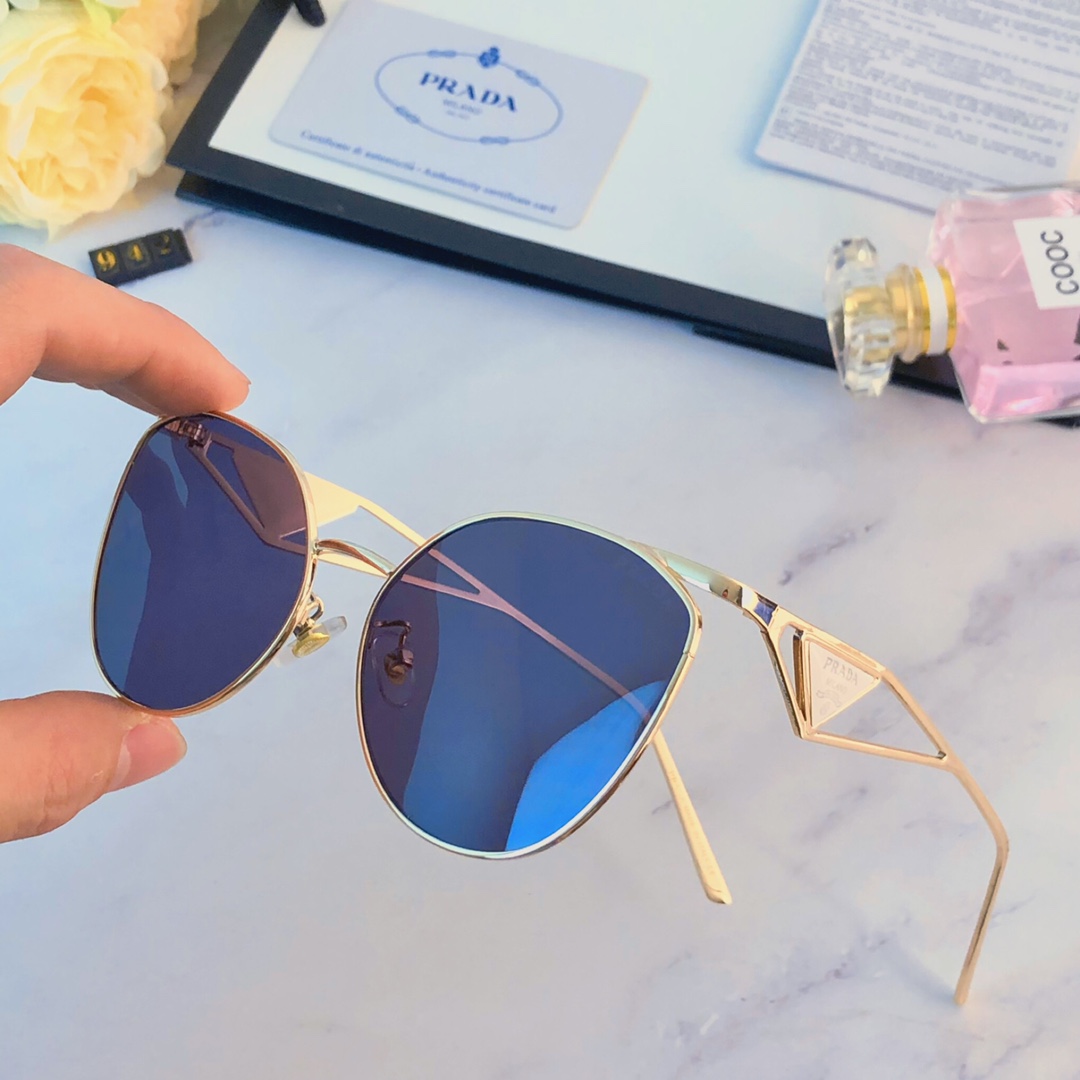 Sunglasses Prada 1 - vstockx