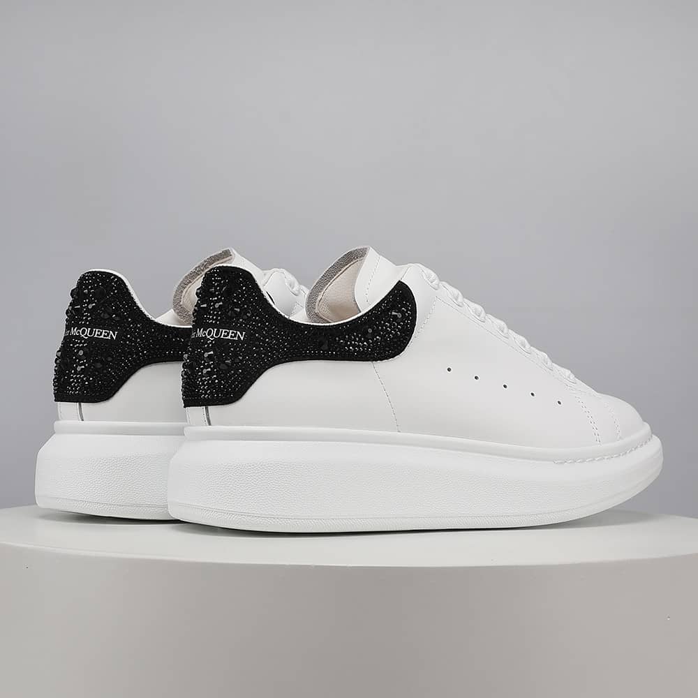 Alexander McQueen Oversized White Black Crystals - vstockx