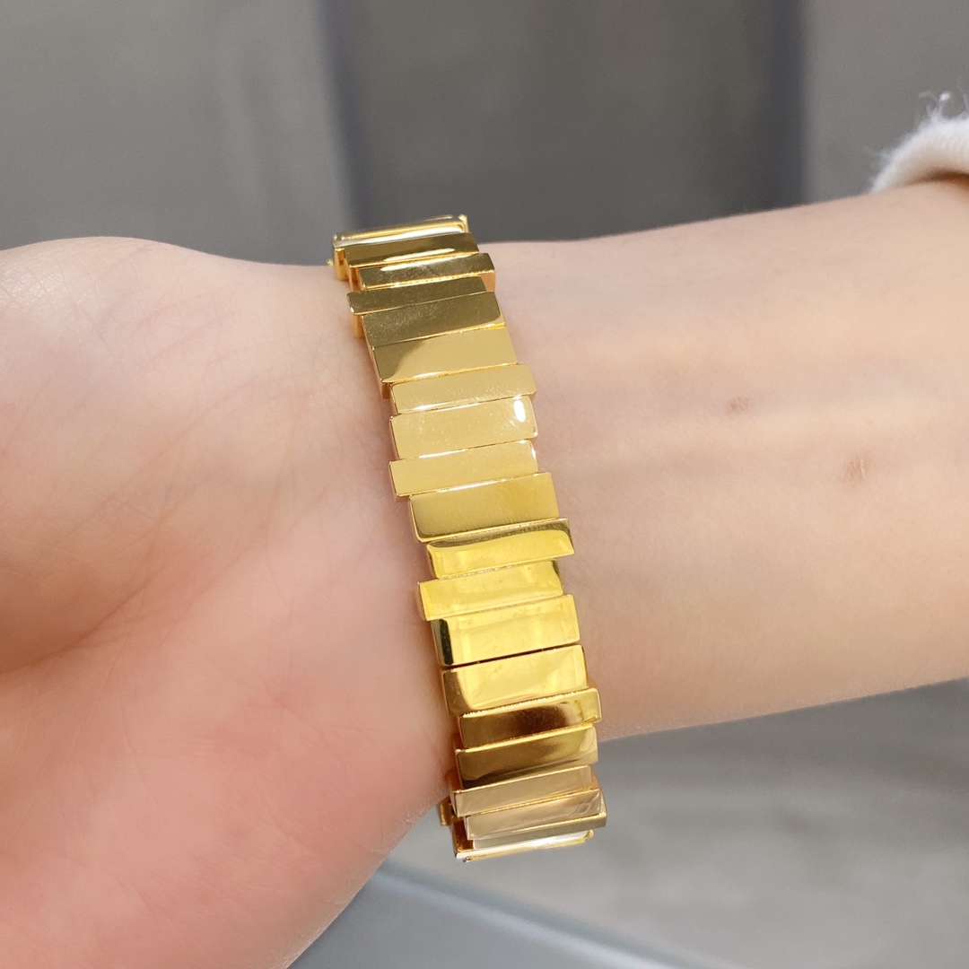 Watches Dior 323409 size:33 mm - vstockx