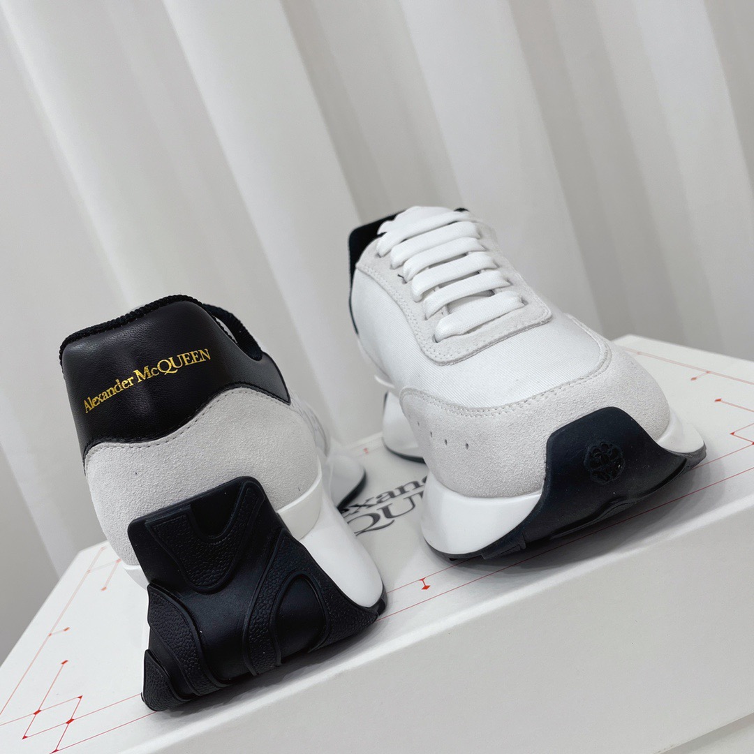Alexande McQueen Breathable Mesh Sand Inside 4.5cm Size 35-40 - vstockx