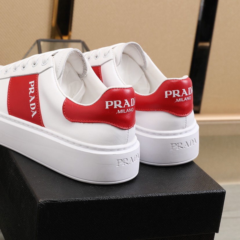 Prada Low Top sneaker 38 - vstockx