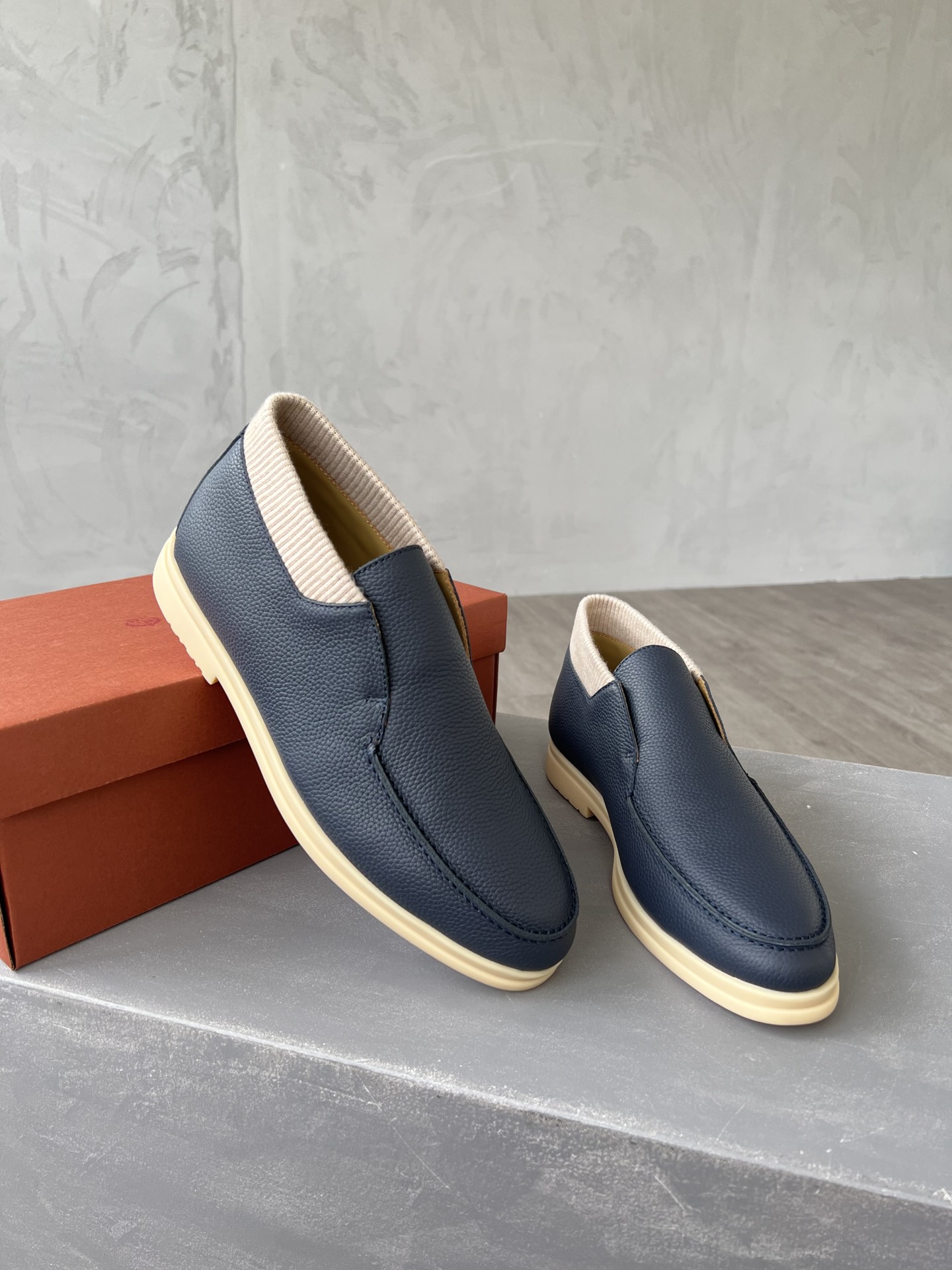 Loro Piana shoes 233 - vstockx