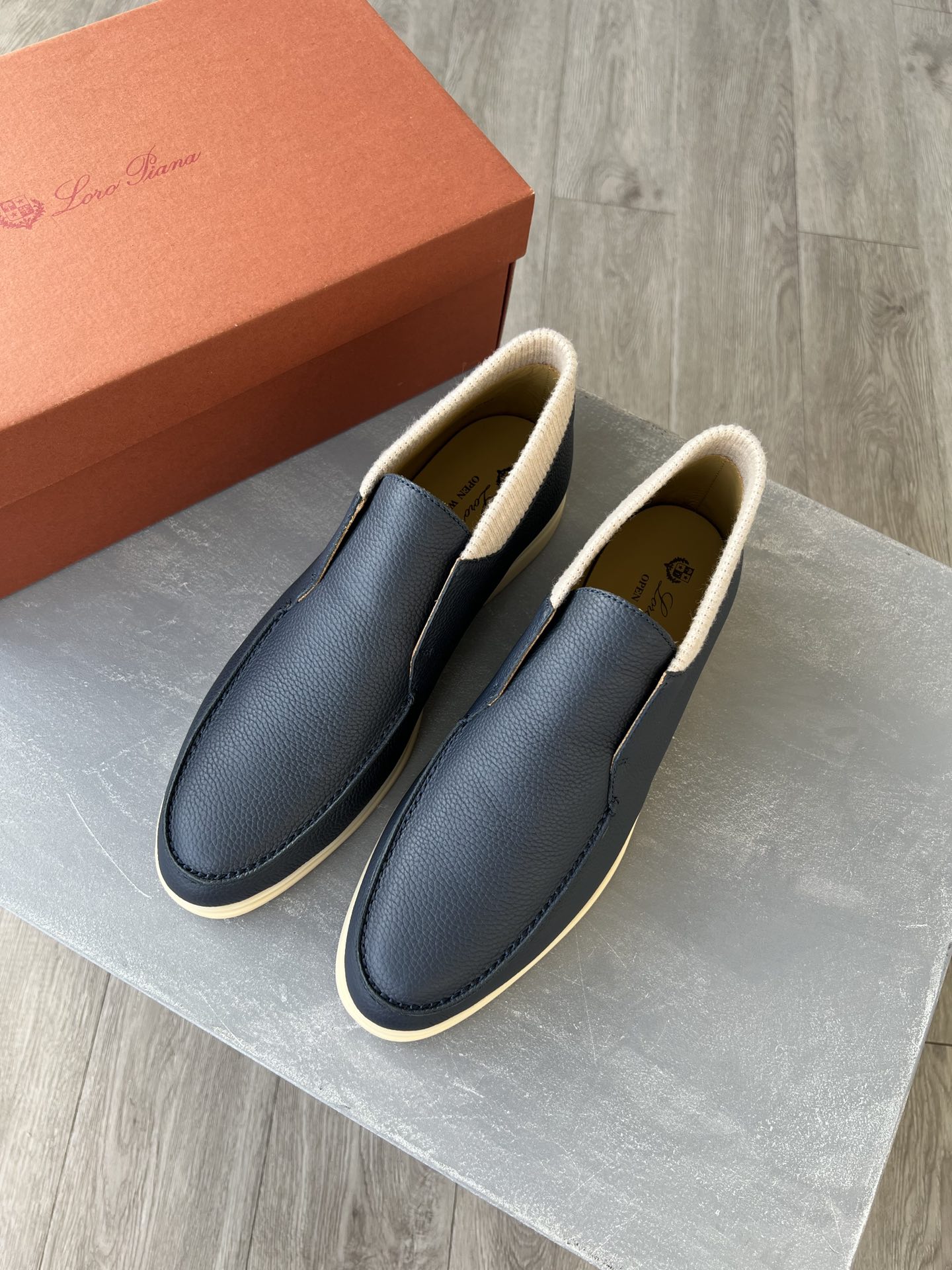 Loro Piana shoes 233 - vstockx