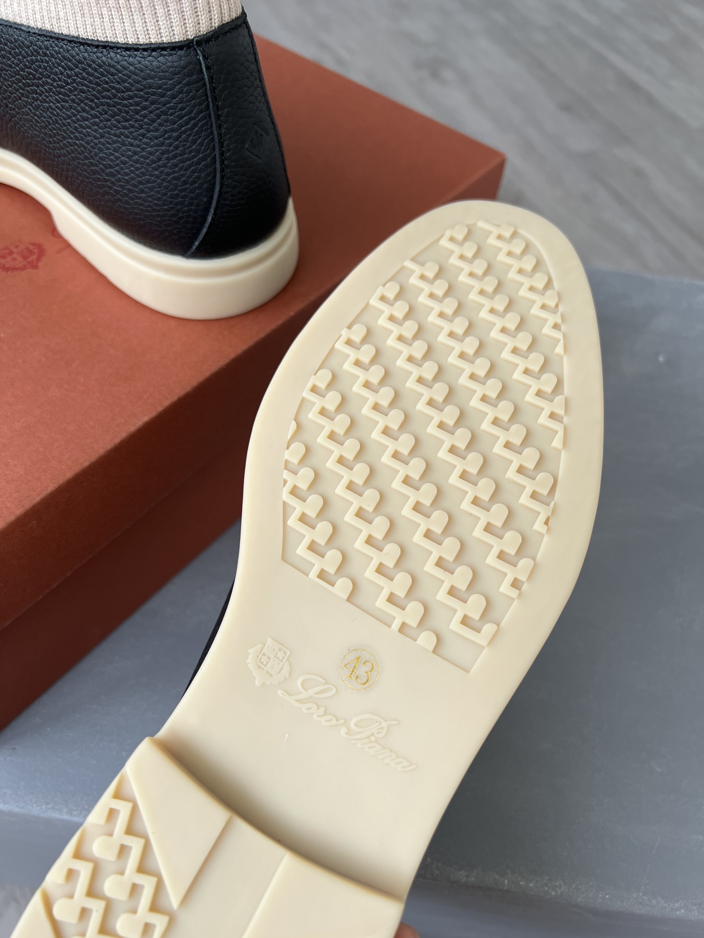 Loro Piana shoes 237 - vstockx