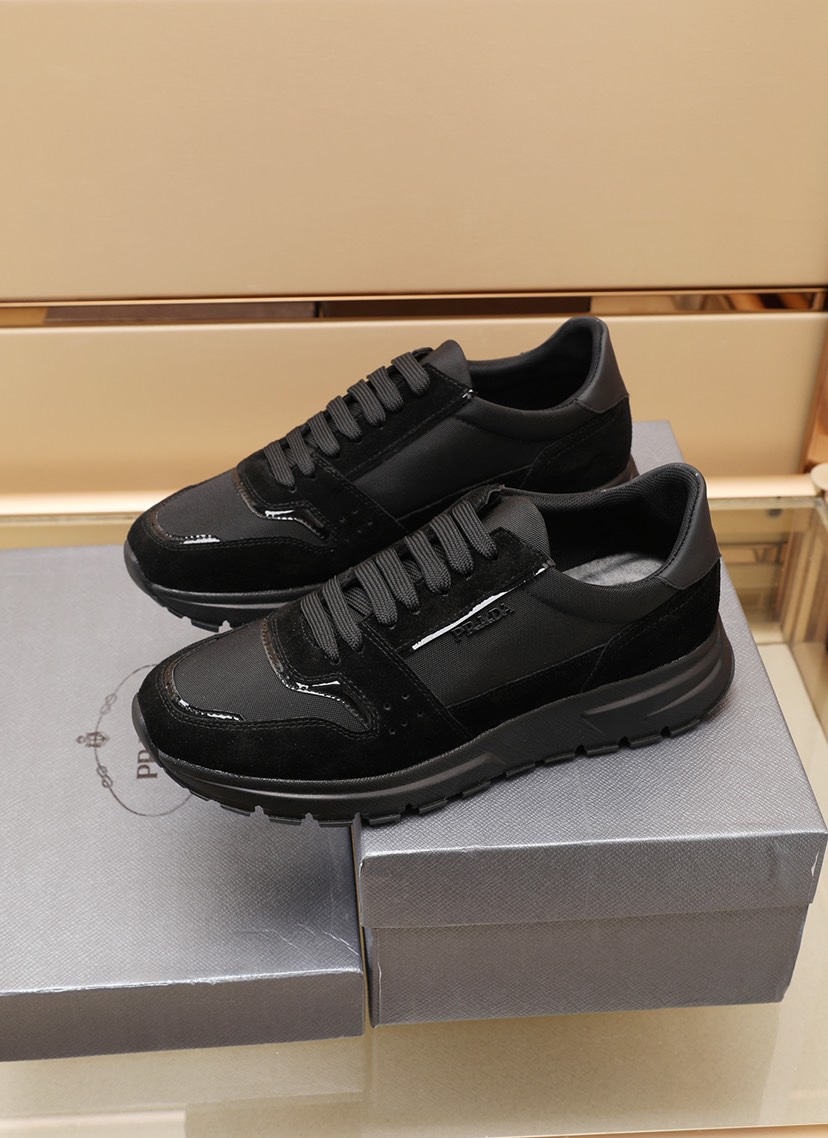 Prada Low Top sneaker 25 - vstockx